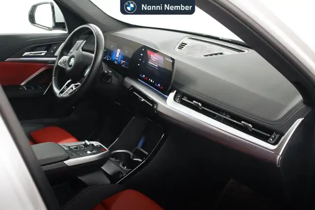 BMW X1 view 8