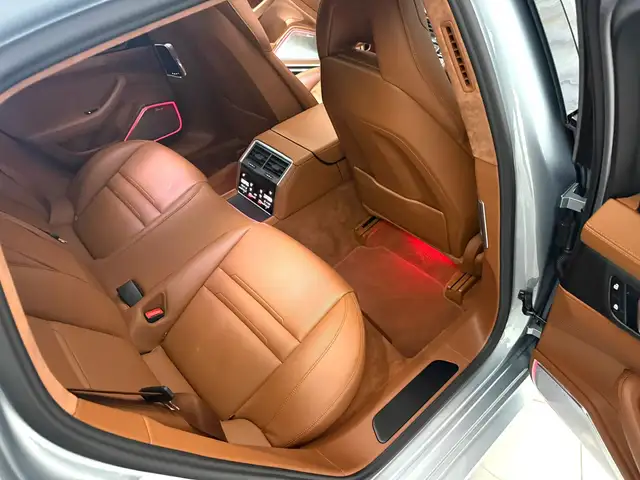 Porsche Panamera Turbo S Sport Turismo V8 700PS* PORSCHE EXCLUSIVE* Ansicht 34