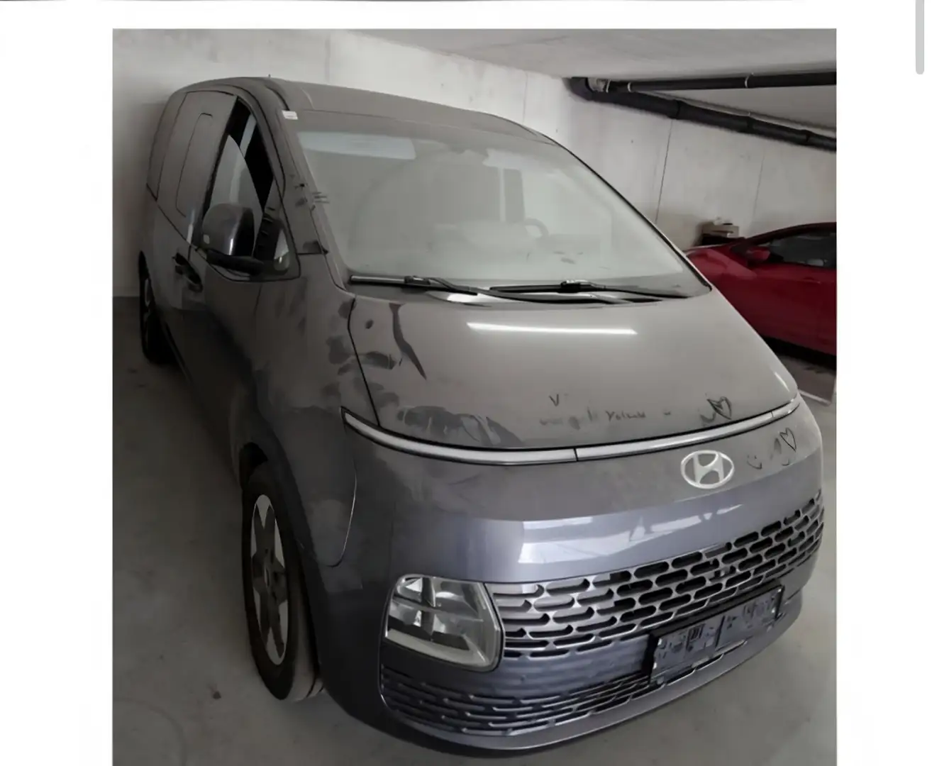 Hyundai STARIA 2.2 CRDi Allrad Signature - 2