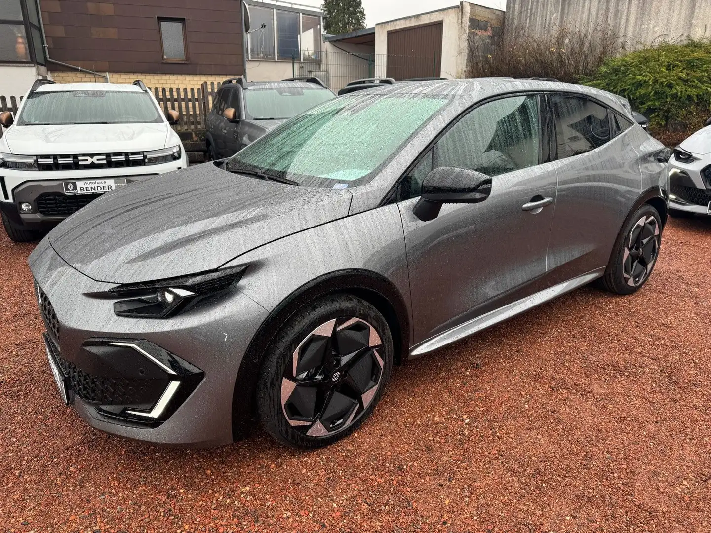 Renault Clio 6 Techno Full Hybrid E-Tech 160 Gris - 1