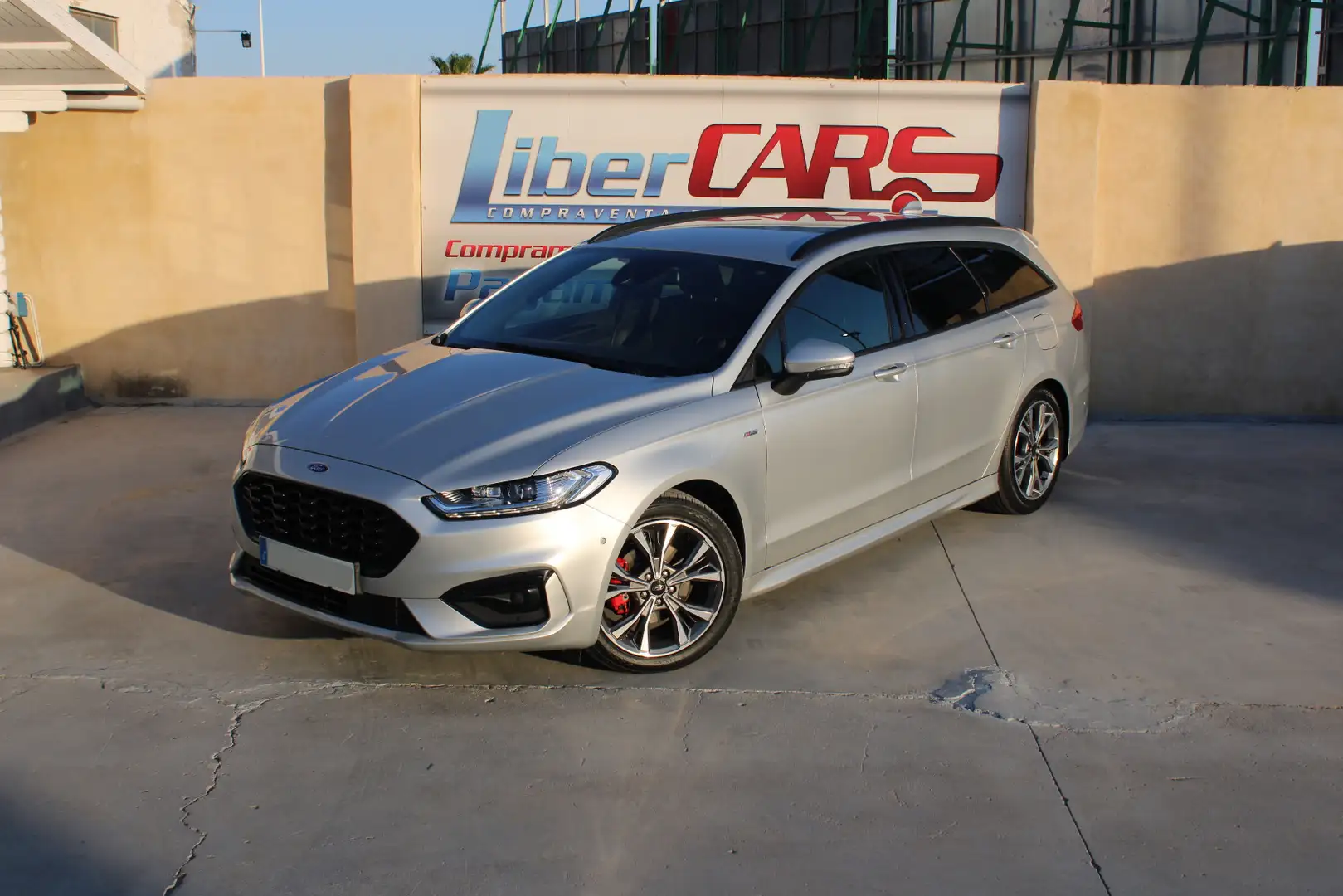 Ford Mondeo Sportbreak 2.0TDCI ST-Line Aut. AWD 190 Gris - 2