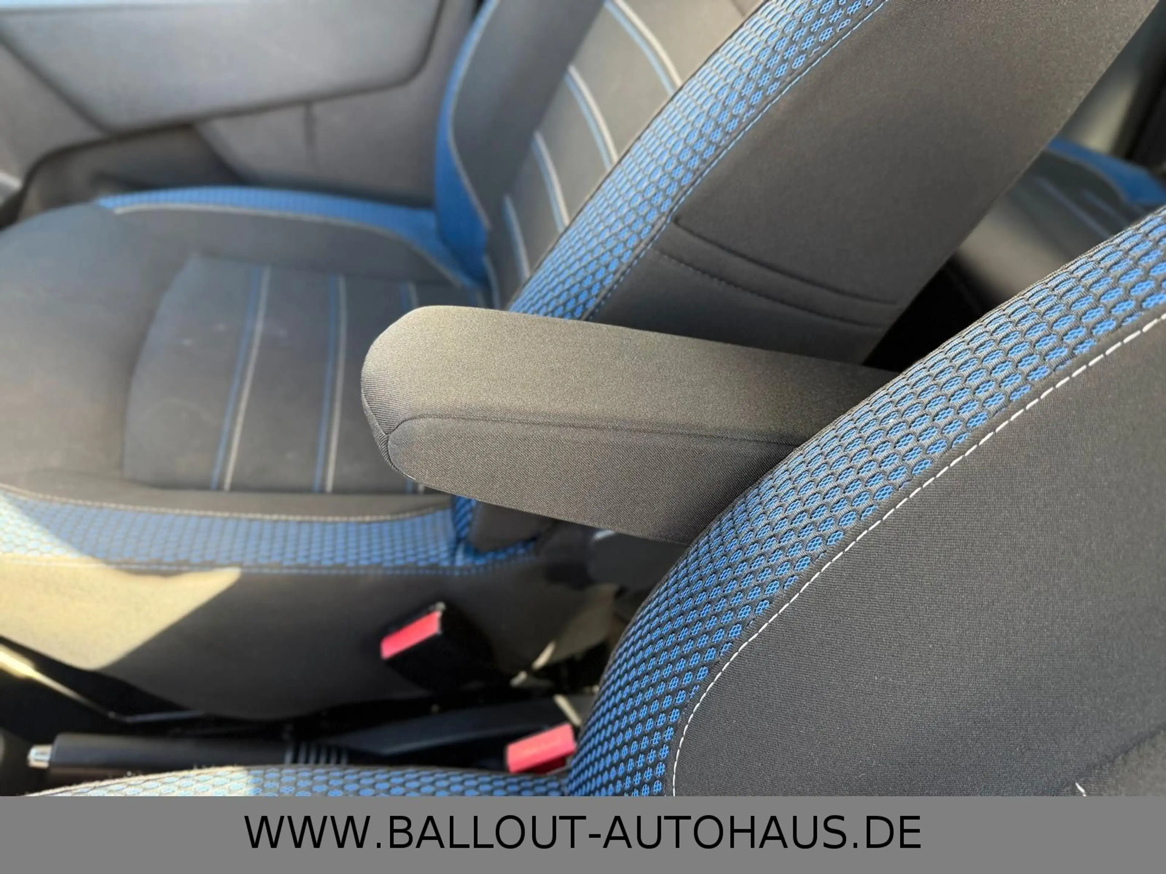 Dacia Dokker Stepway Pro*1.HAND*KLIMA*NAVI*TEMPO*SHZ* — photo 14