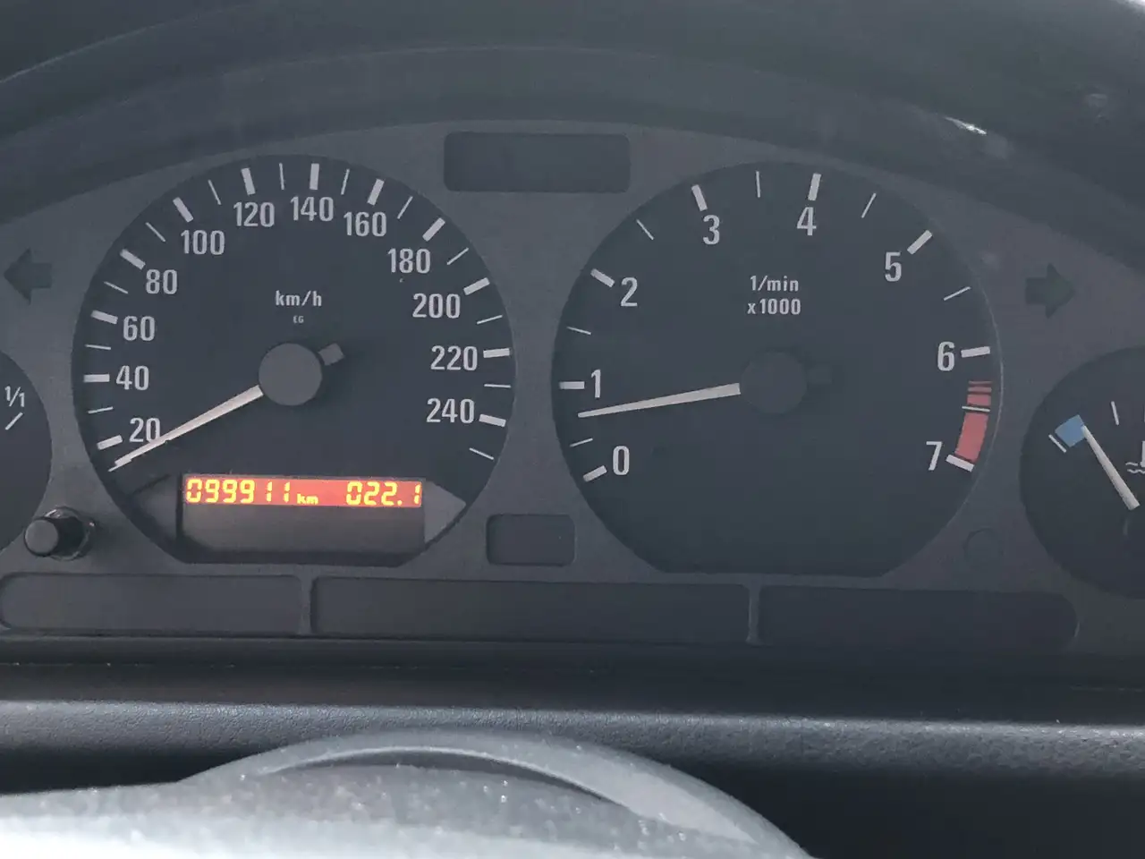 BMW Z3 1.9, foto 3