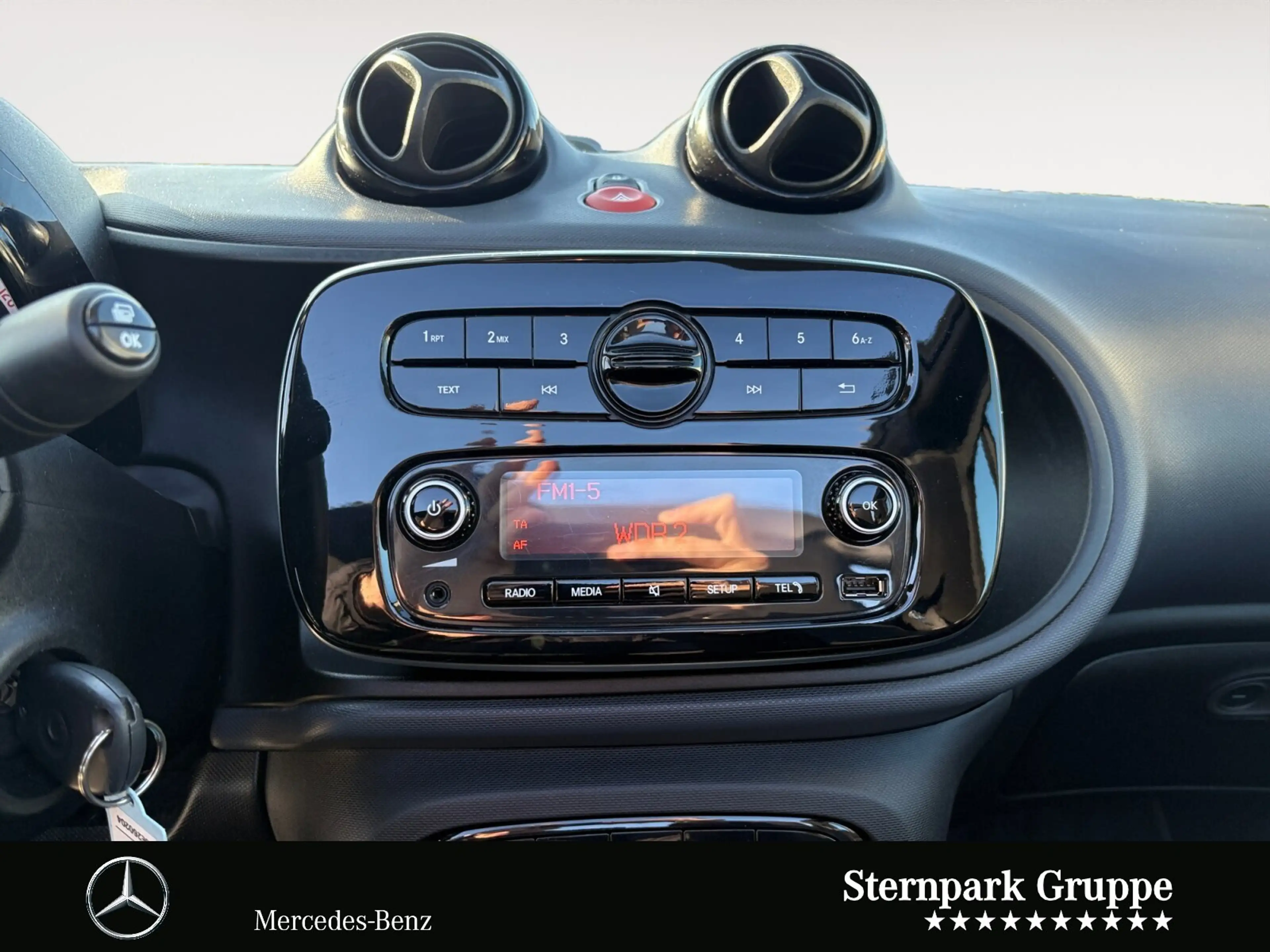 smart forTwo EQ Cabrio PURE PLUS-PAKET*22 KW LADER* SHZ* — photo 11