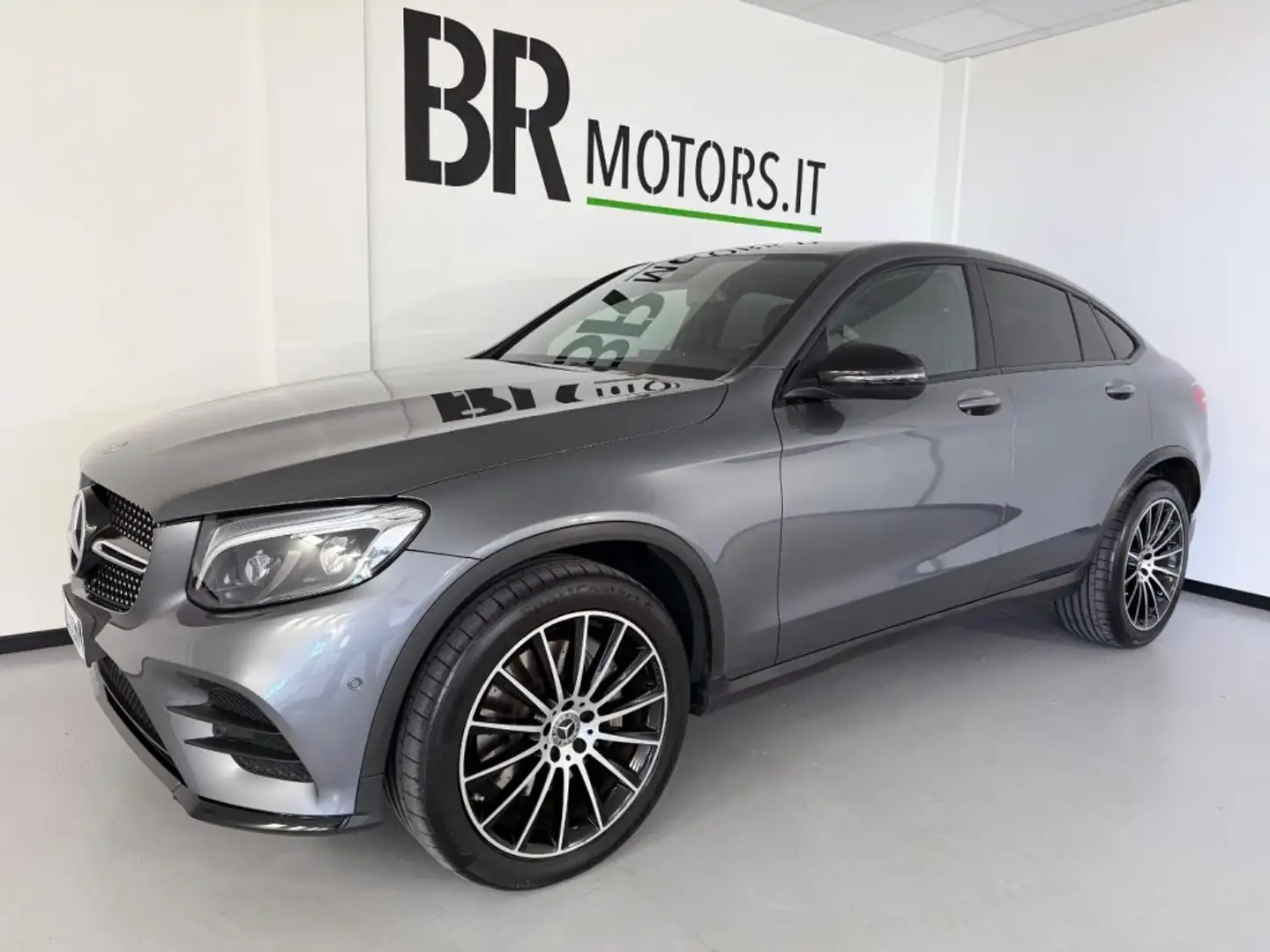 Mercedes-Benz GLC 250 d 4Matic Coupé Premium AMG Grijs - 1