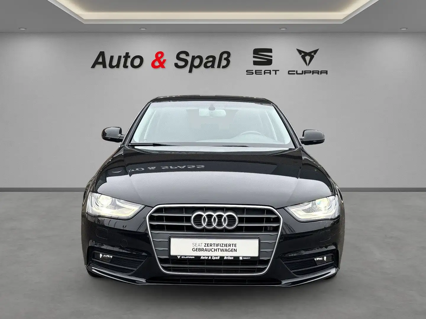 Audi A4 Lim. Ambition Černá - 2