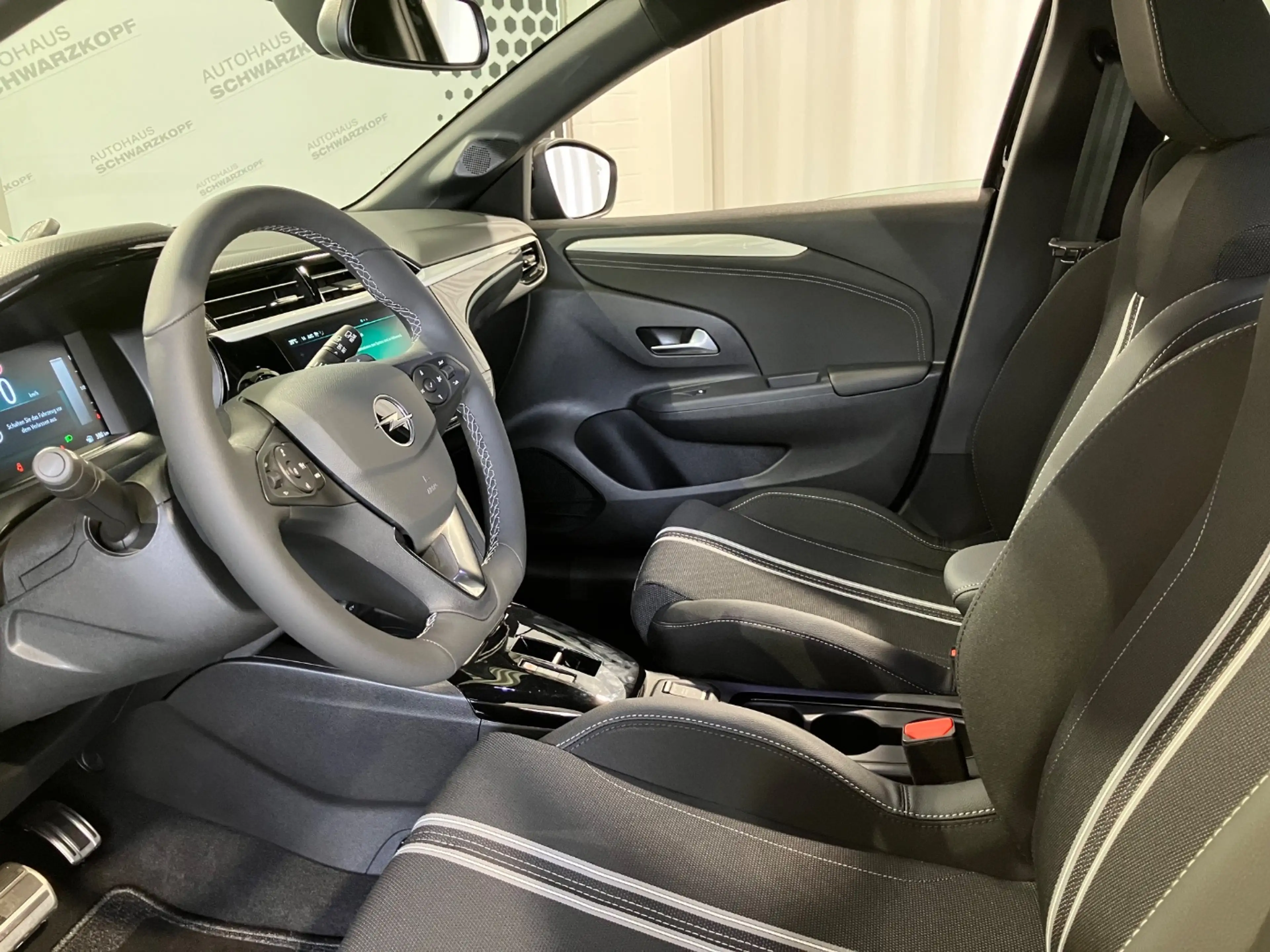 Opel Corsa F 1.2 Turbo GS ACC+LED+Navi+SHZ+Kam.+PDC — photo 4