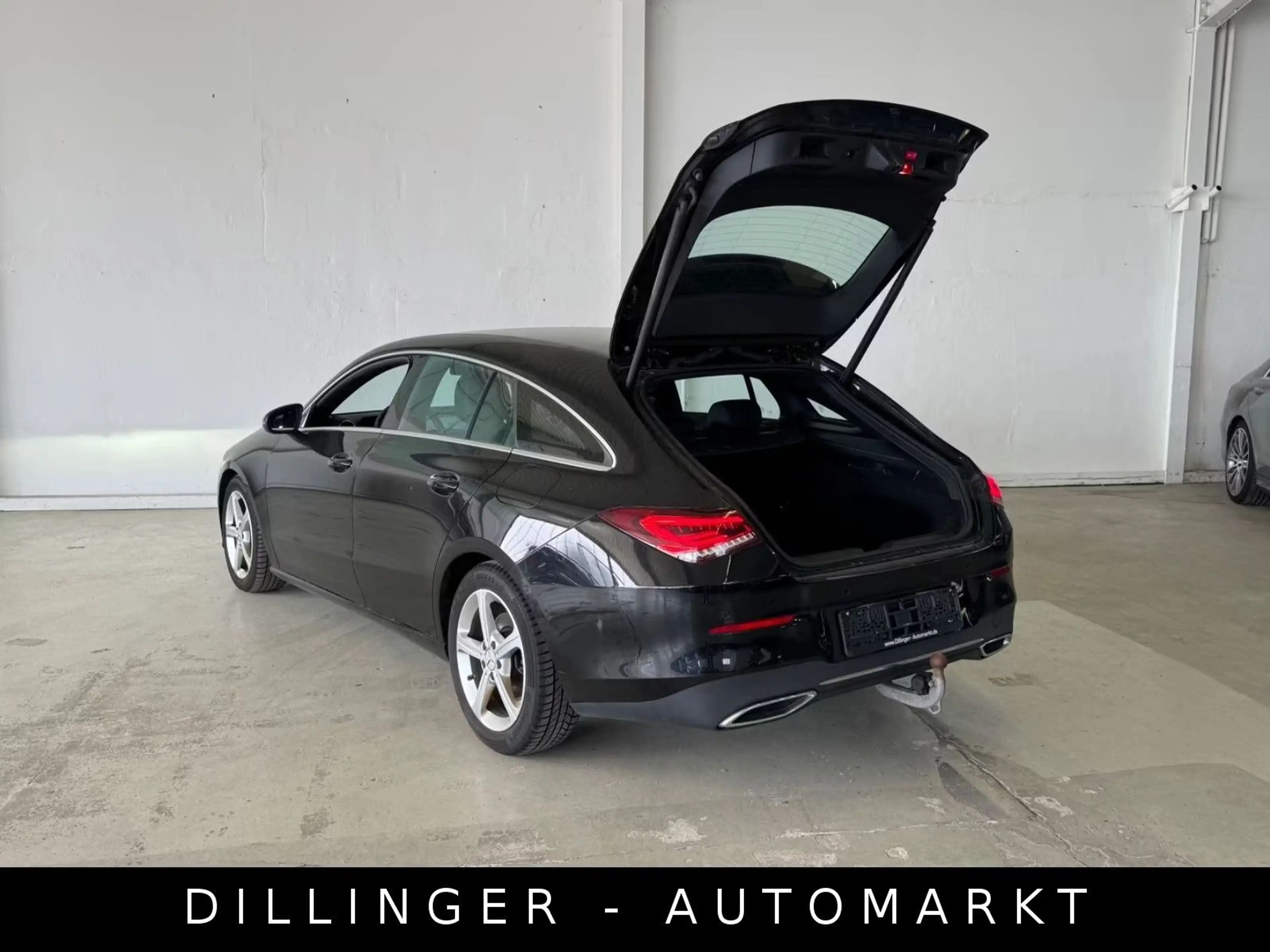 Mercedes-Benz CLA 220 8G LED Nav AHK Leder Shz Temp Kam 1Hd — photo 15