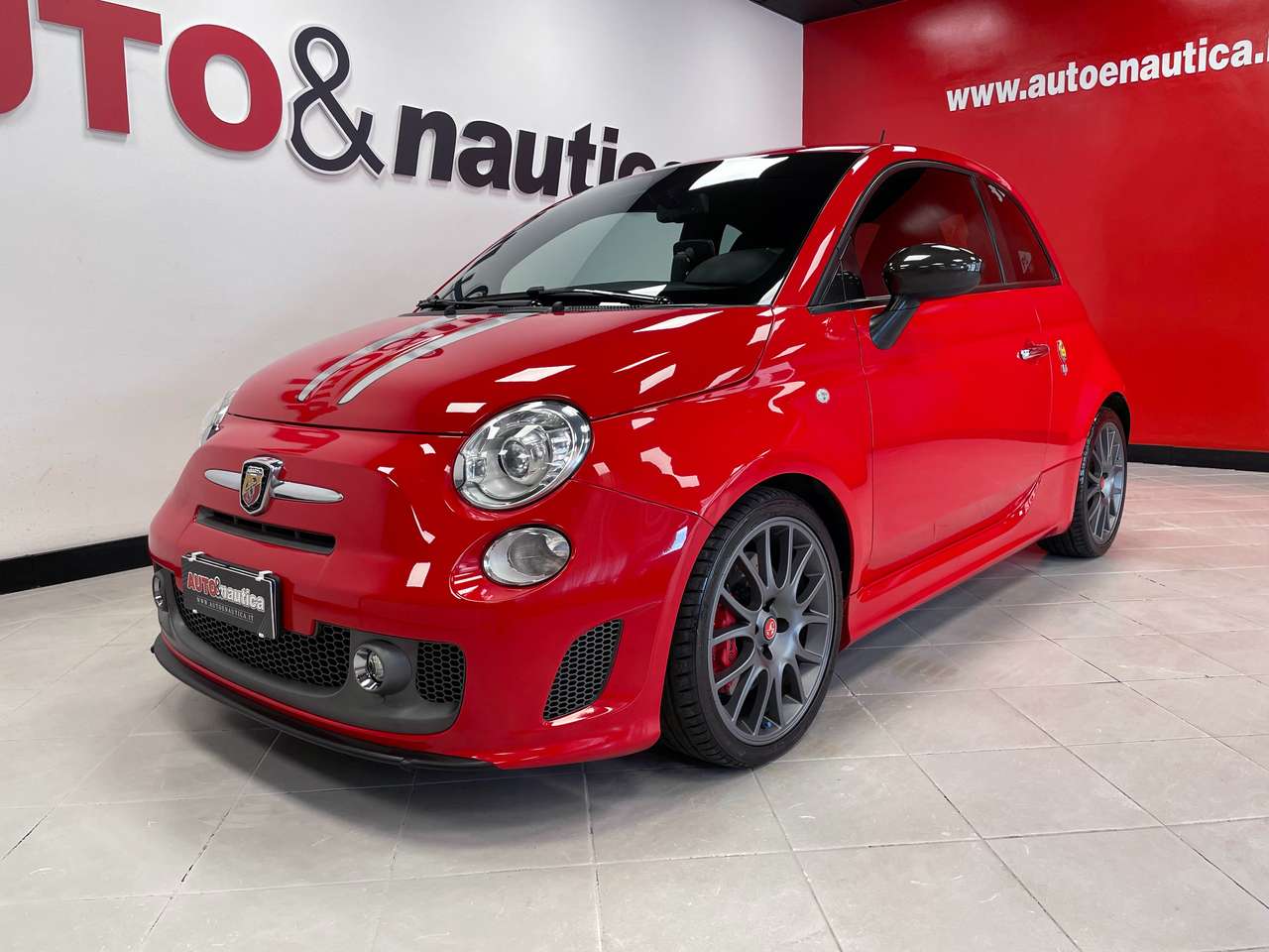 Abarth 695 1.4 16V T. T-JET TRIBUTO FERRARI 180CV MTA