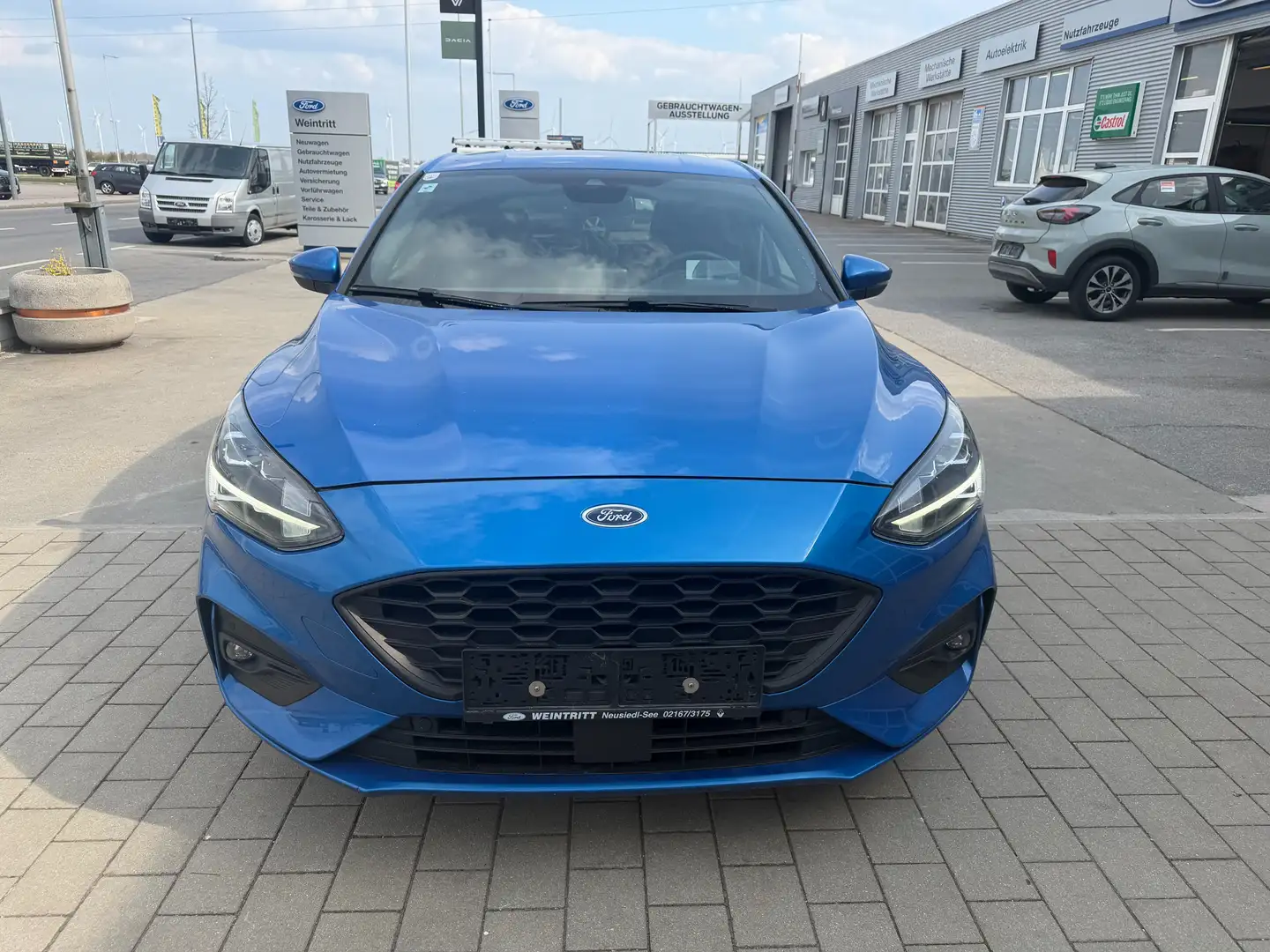Ford Focus 1.5 Ecoboost ST-Line Automatik VERKAUFT Blau - 2