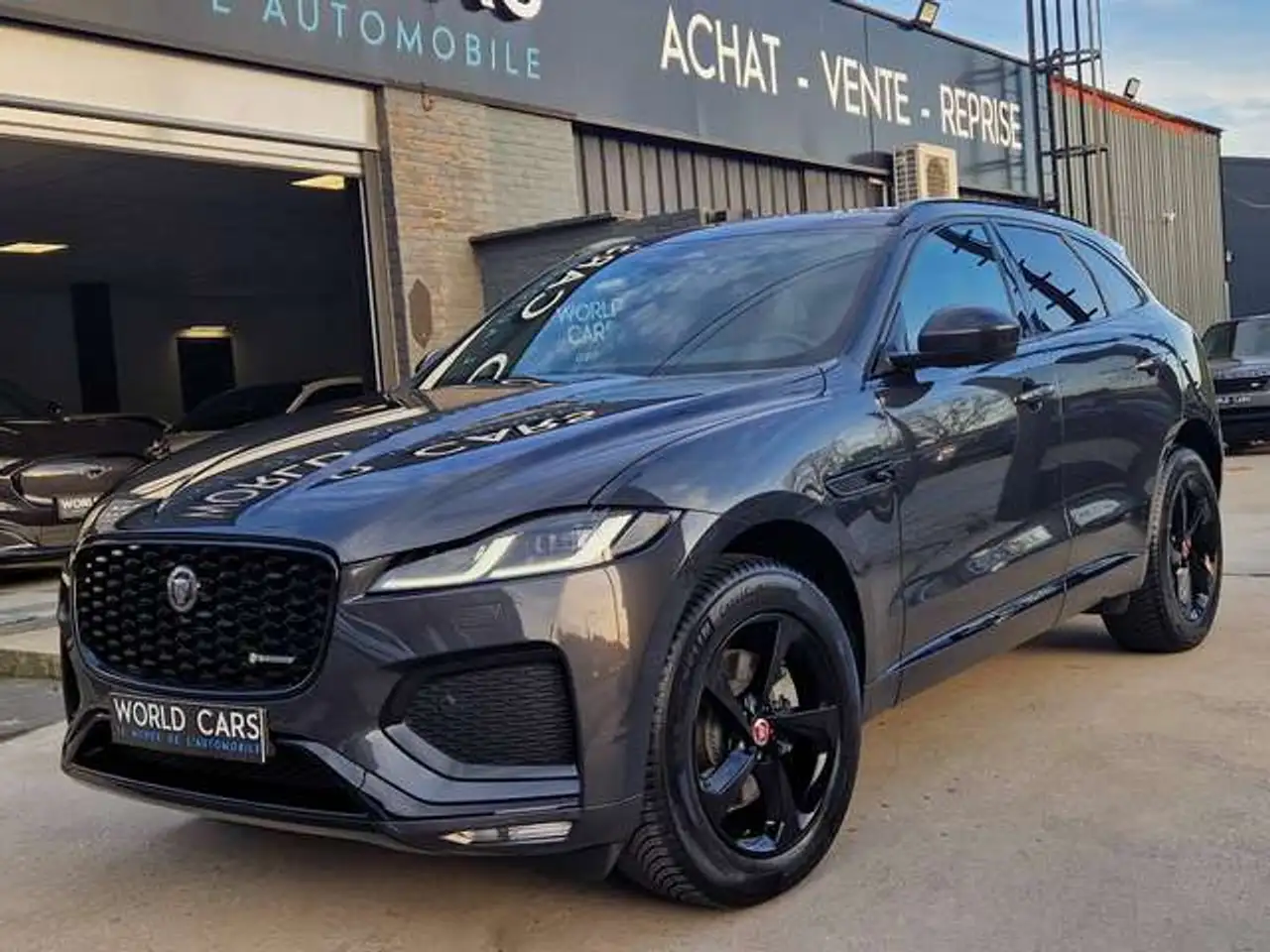 Jaguar F-Pace