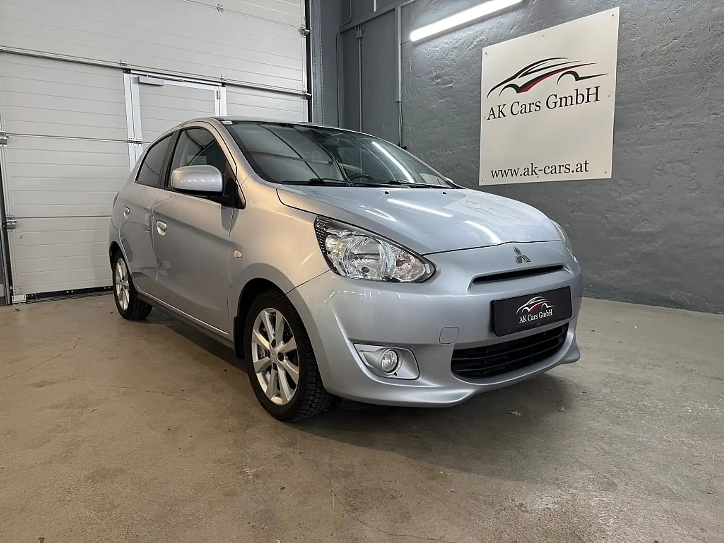 Mitsubishi Space Star 1,2 MIVEC AS&G Comfortline*Keyless* Gris - 1