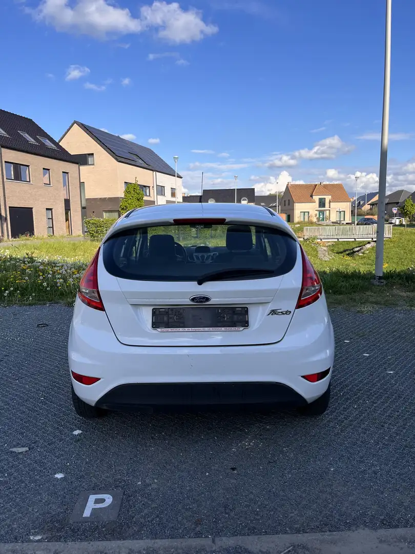 Ford Fiesta - 2