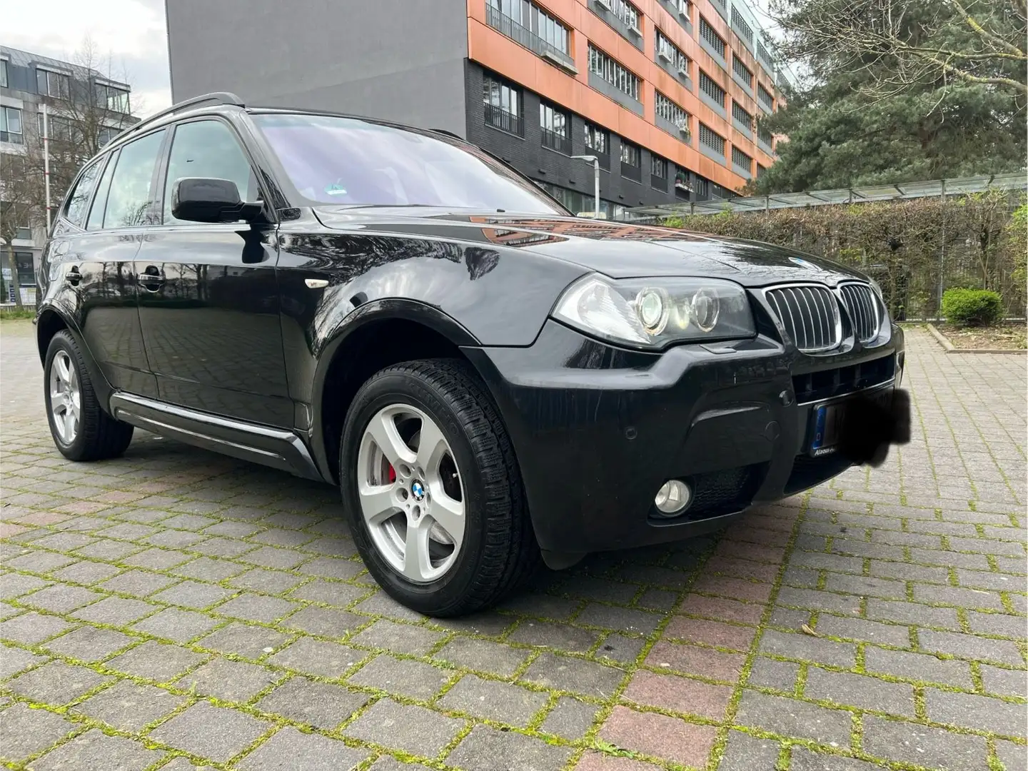 BMW X3 Baureihe X3 2.0d~Sport-Paket M / M-Technic Noir - 2