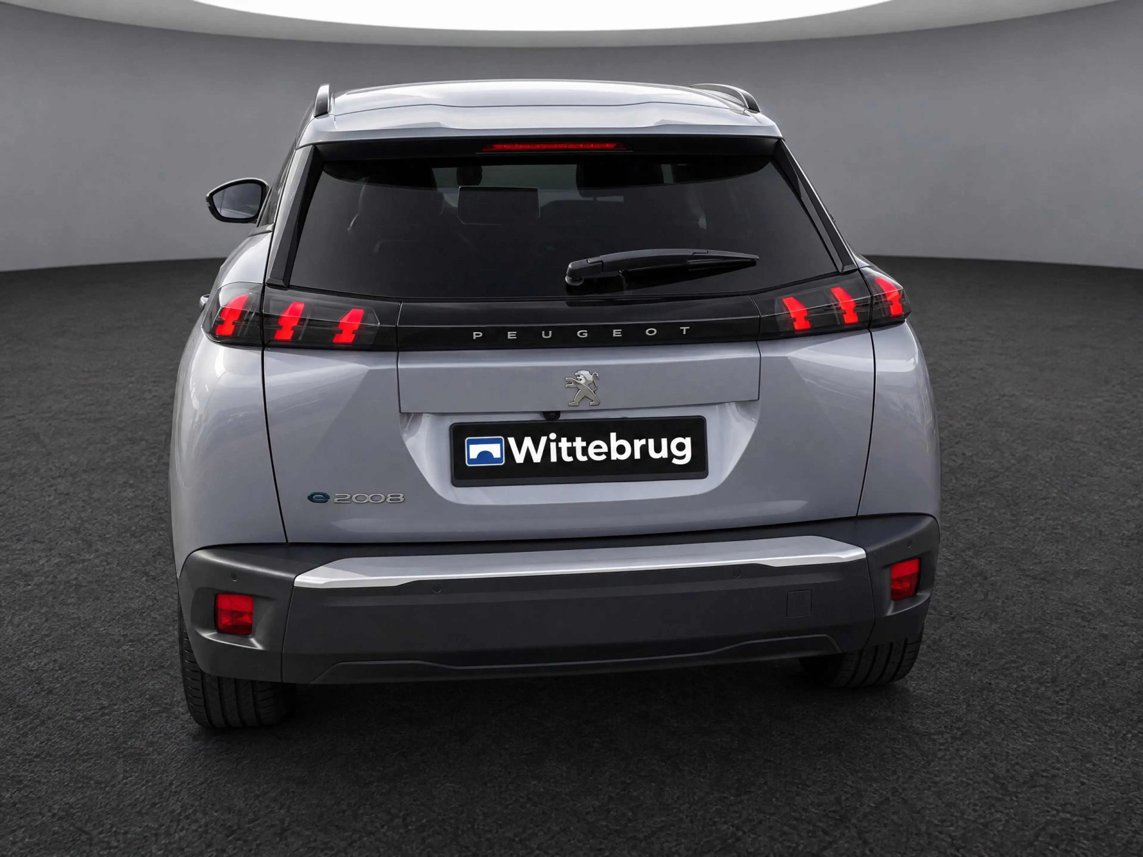 Peugeot e-2008 EV Allure Pack 50 kWh — photo 8