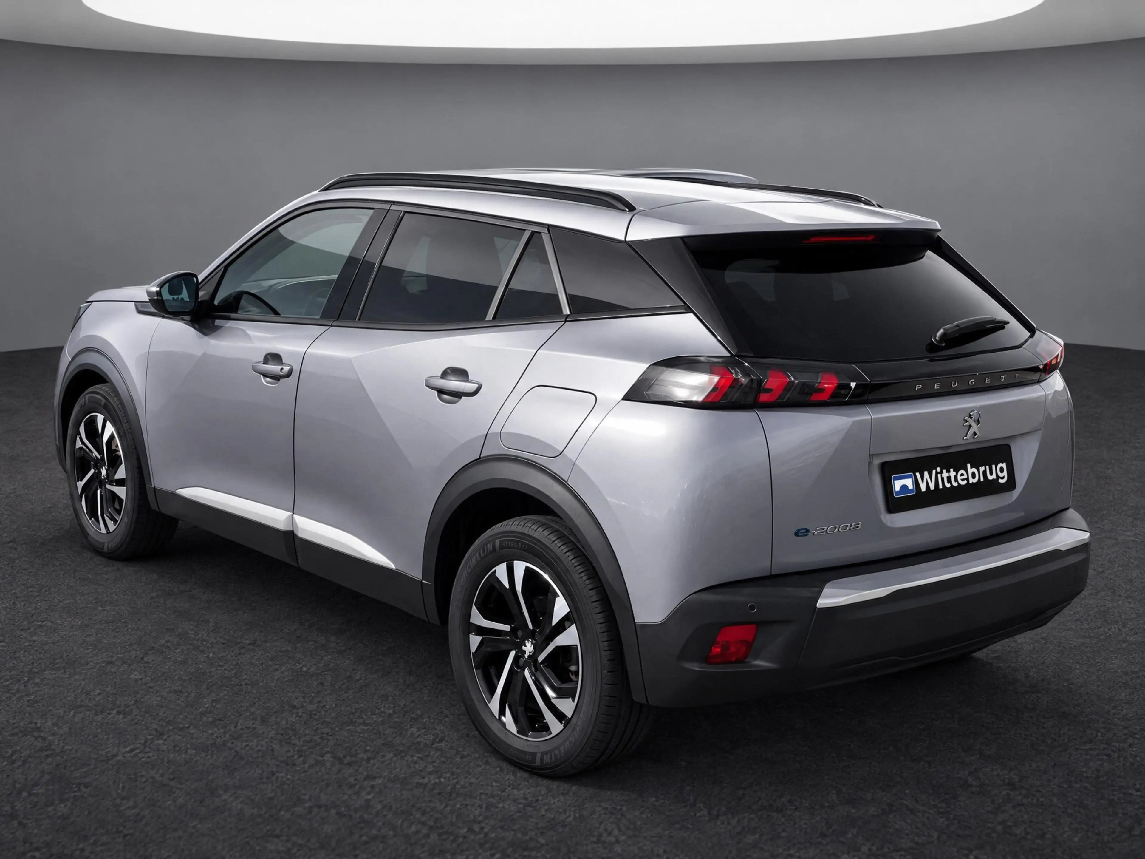 Peugeot e-2008 EV Allure Pack 50 kWh — photo 9