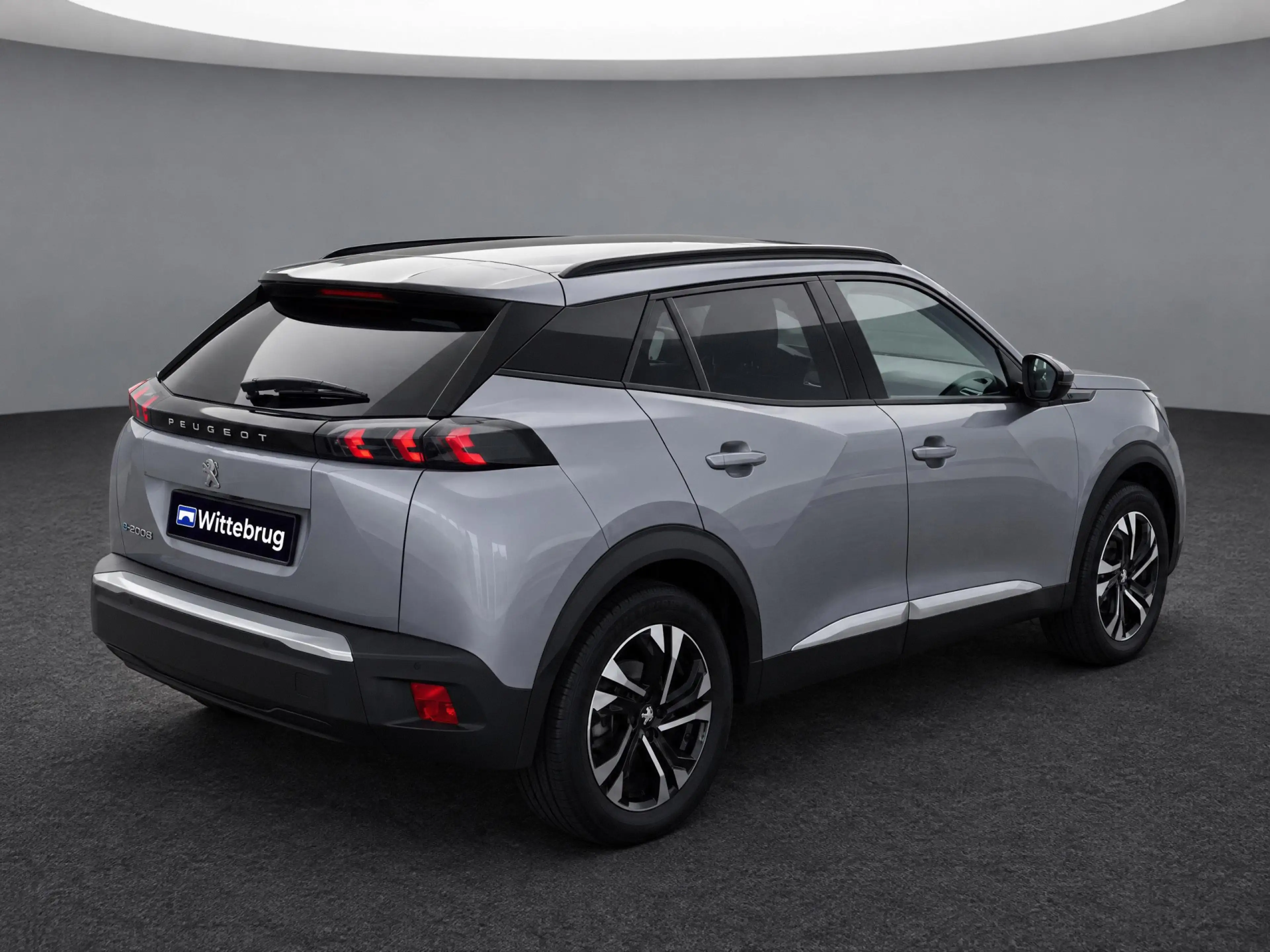 Peugeot e-2008 EV Allure Pack 50 kWh — photo 7