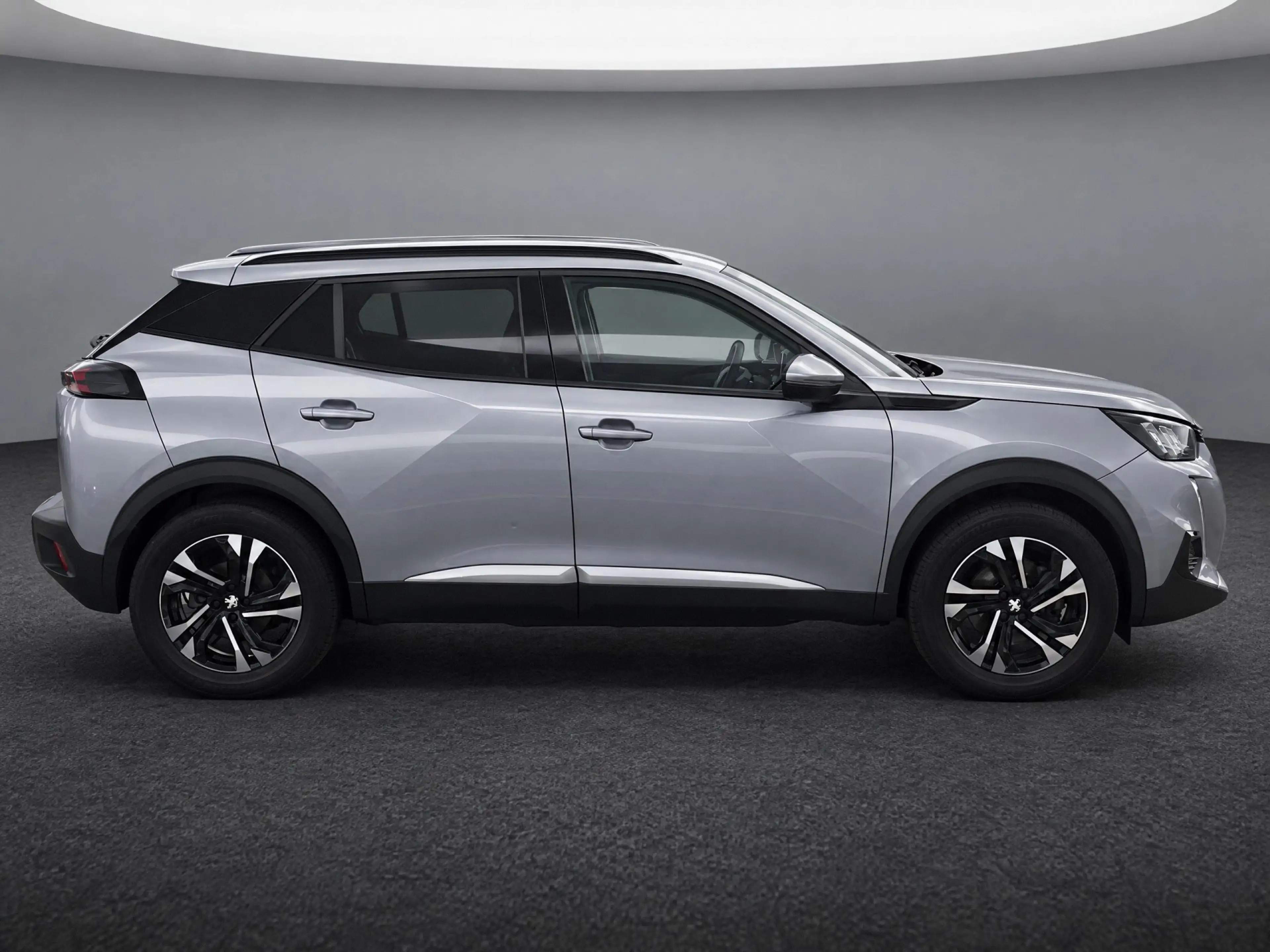 Peugeot e-2008 EV Allure Pack 50 kWh — photo 6