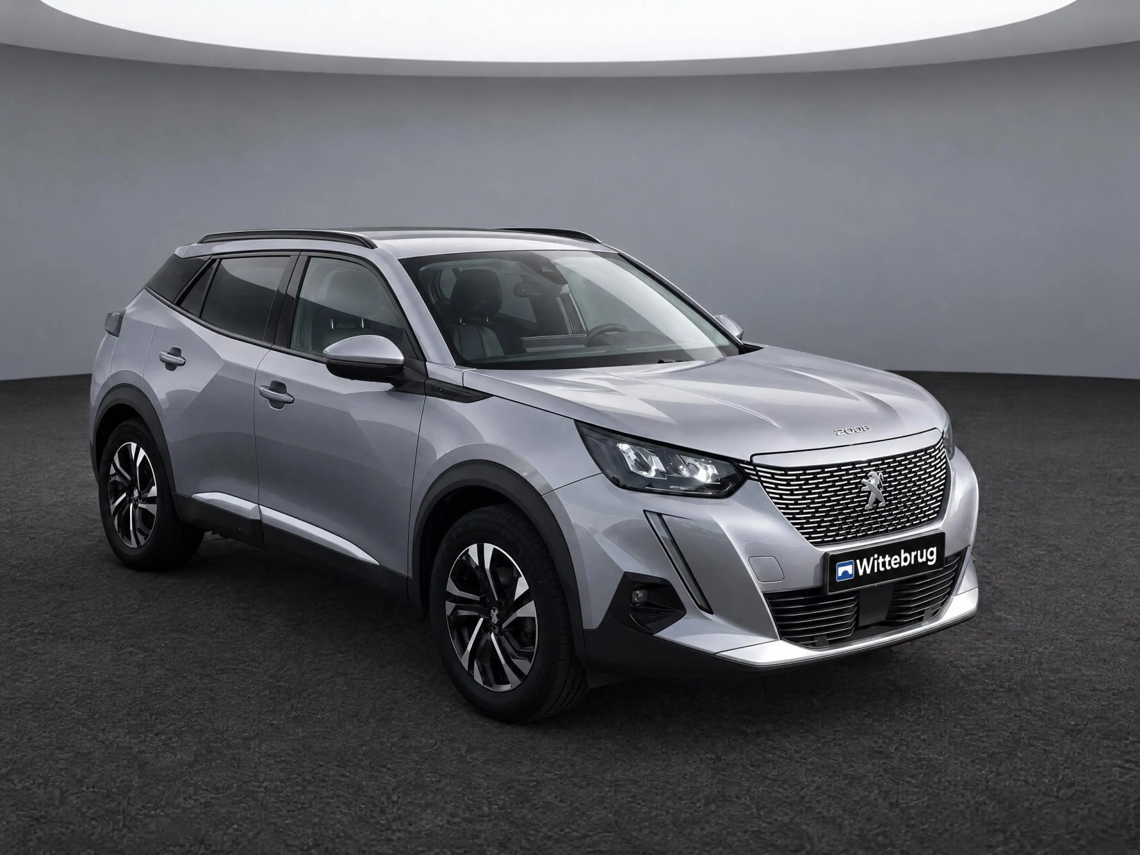 Peugeot e-2008 EV Allure Pack 50 kWh — photo 5