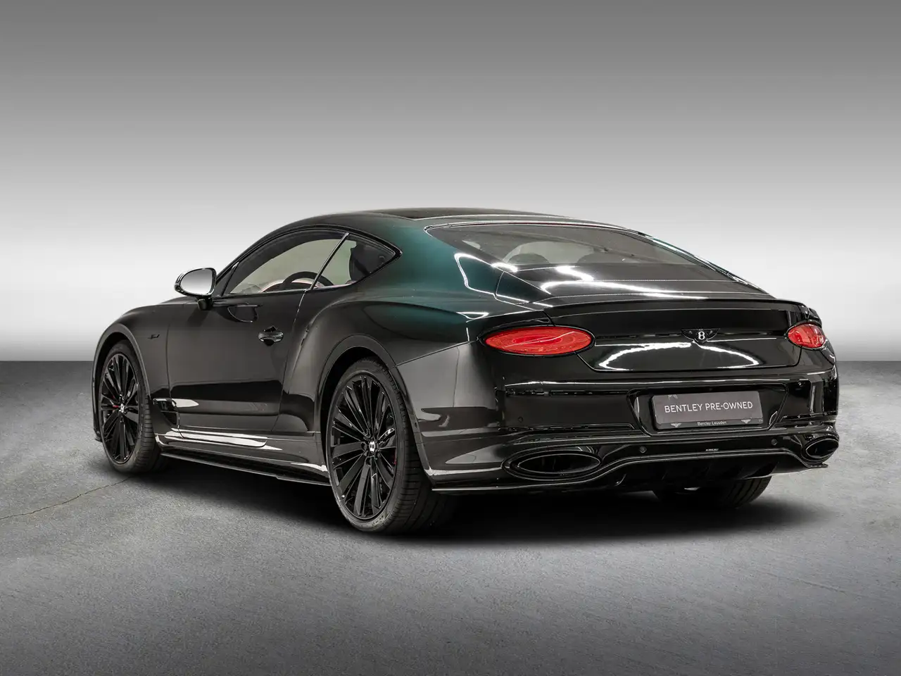 Bentley Continental GT 2023 — фото 6