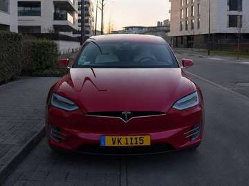 Model X P100D Allradantrieb
