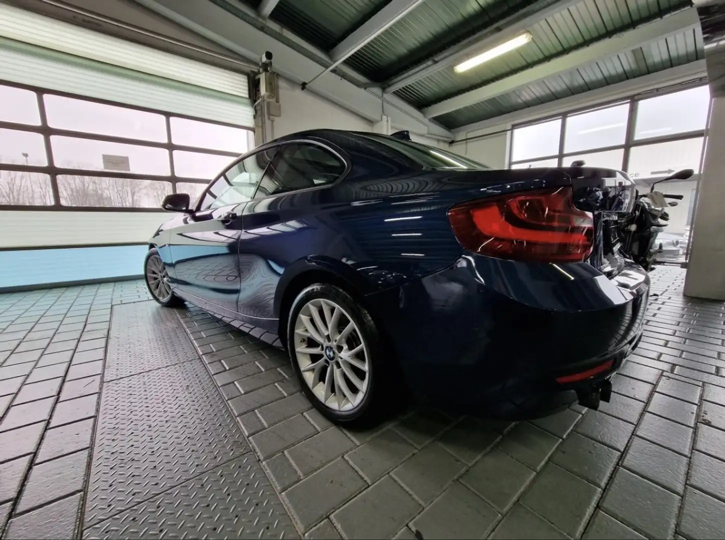 BMW 220 i Coupé *M-Sportfahrwerk* Blau - 2