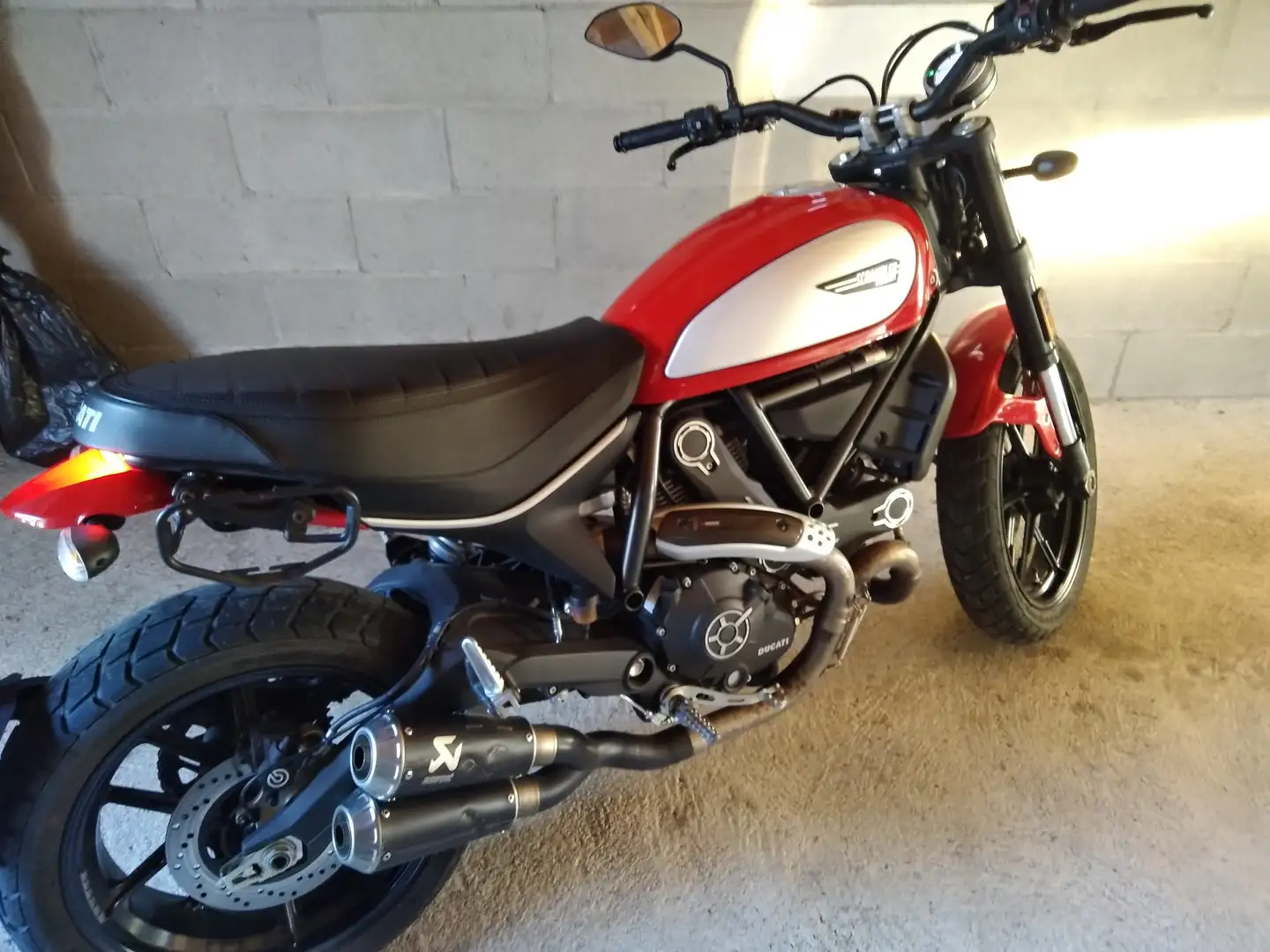 Ducati Scrambler Icon Roşu - 2