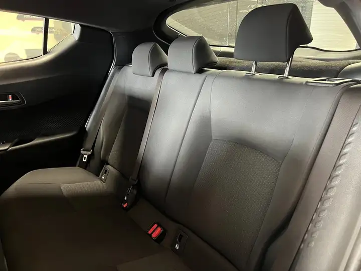 Toyota C-HR+ Active 1.2 T 16V 2WD 116 CV - Camera de recul Moteur chaine distribution — photo 16