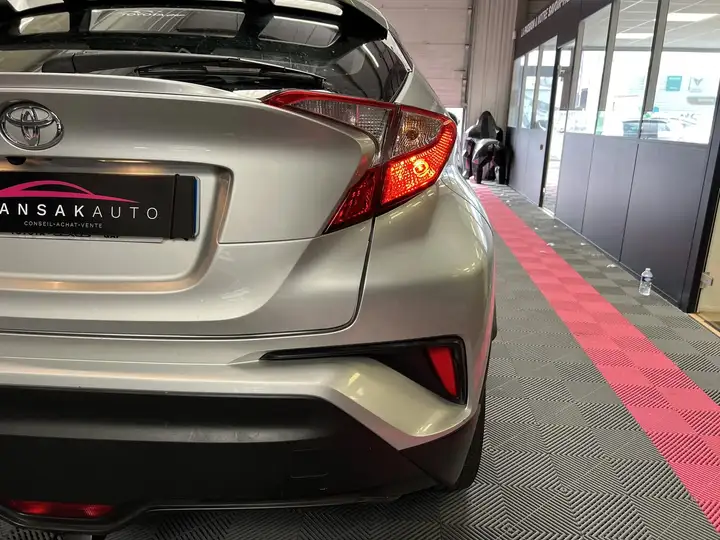Toyota C-HR+ Active 1.2 T 16V 2WD 116 CV - Camera de recul Moteur chaine distribution — photo 37