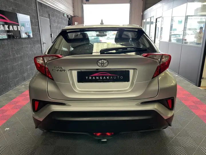 Toyota C-HR+ Active 1.2 T 16V 2WD 116 CV - Camera de recul Moteur chaine distribution — photo 3