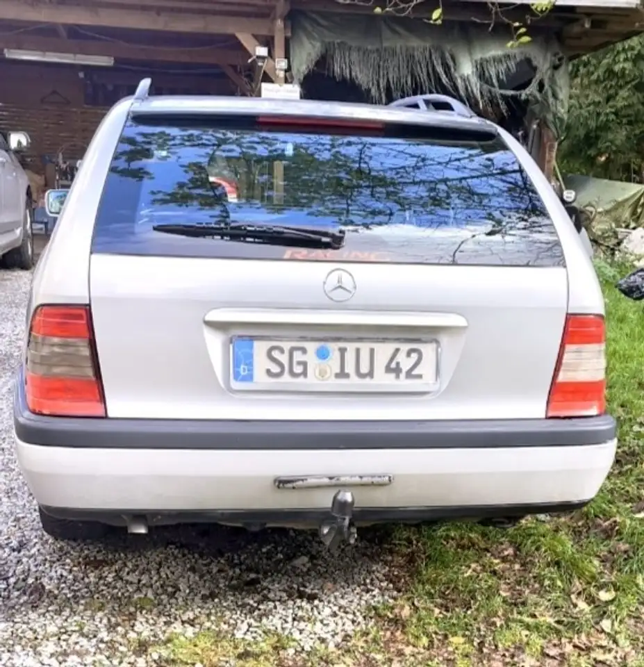 Mercedes-Benz C 180 T Classic, foto 3