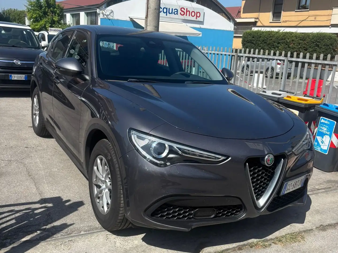 Alfa Romeo Stelvio Stelvio 2.2 t Business Q4 190cv autoNESSUN VINCOLO Grigio - 2