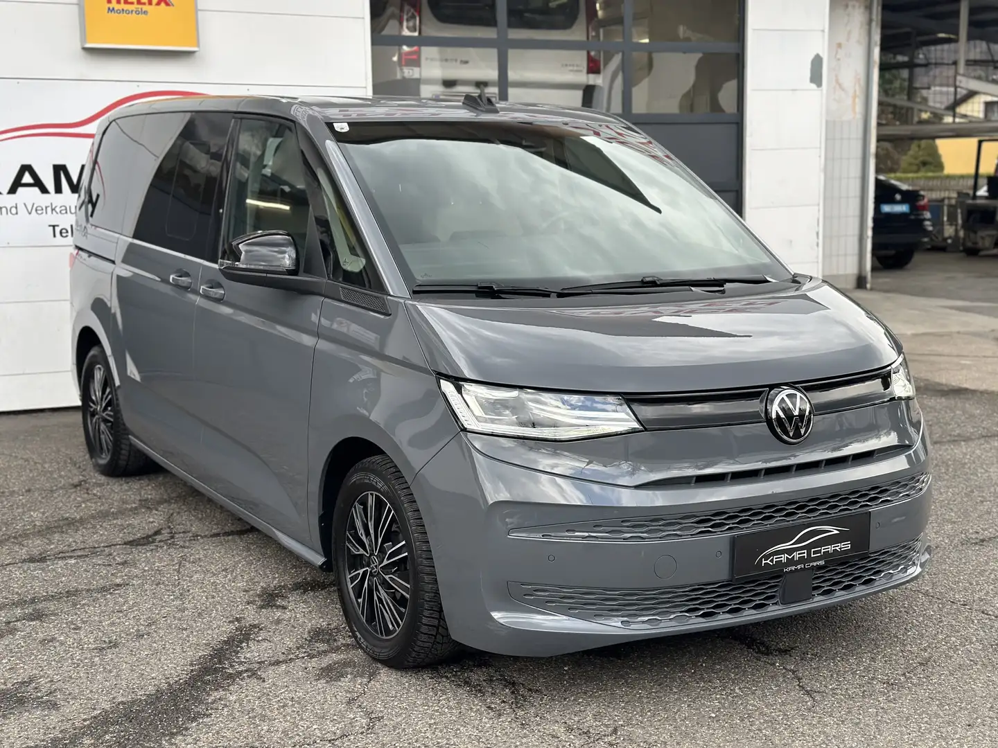 Volkswagen T7 Multivan 2,0 TDI Business Gri - 2
