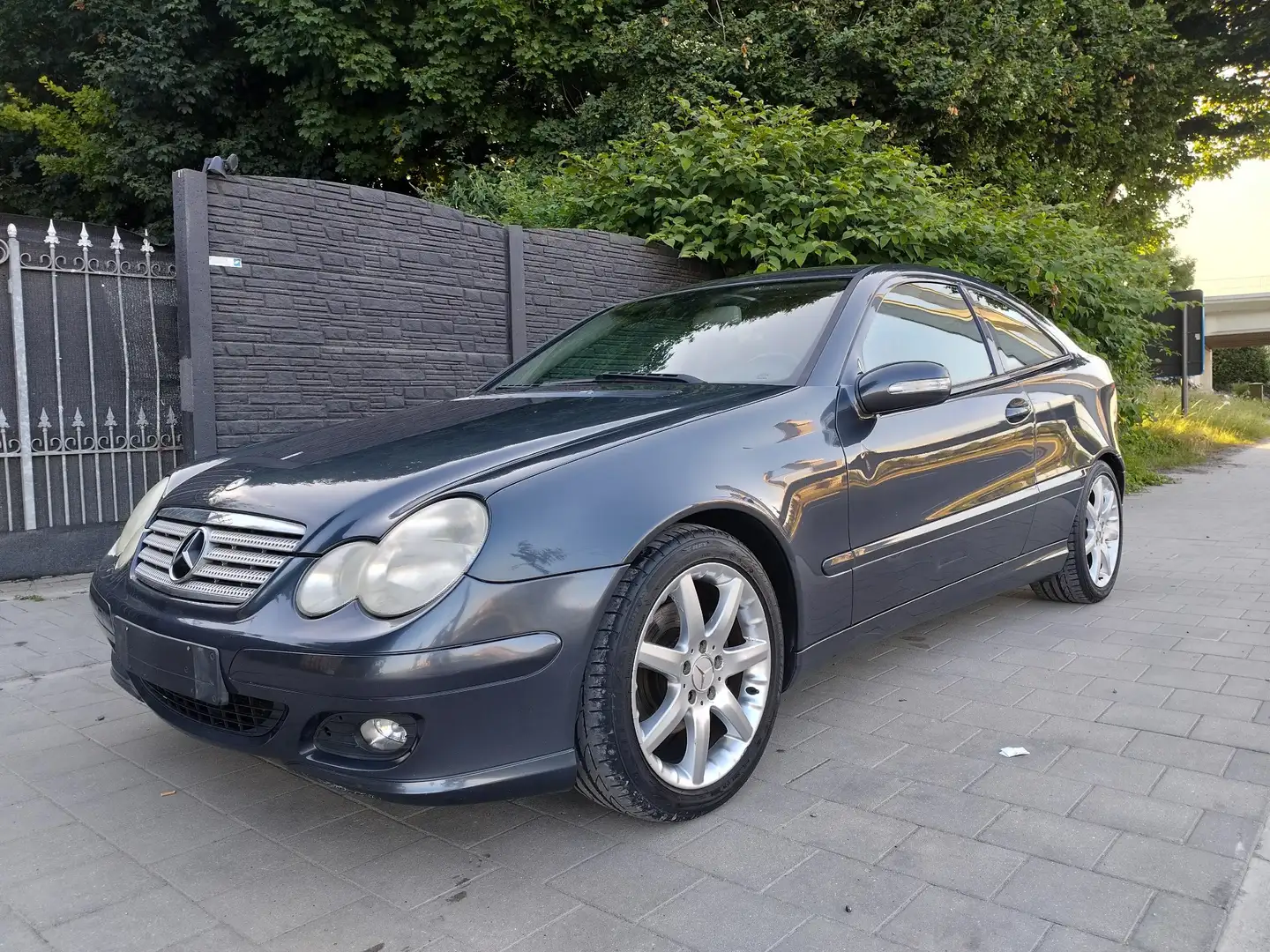 Mercedes-Benz C 220 CDI Coupe Sport Evolution (EURO 4) - 1