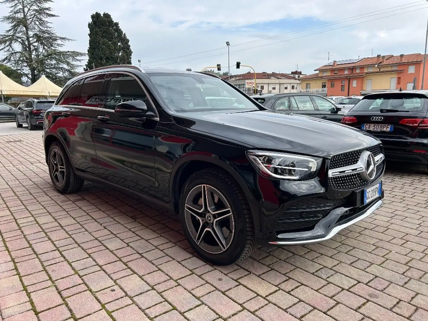 Mercedes-Benz GLC 220 d 4Matic Premium Nero - 2