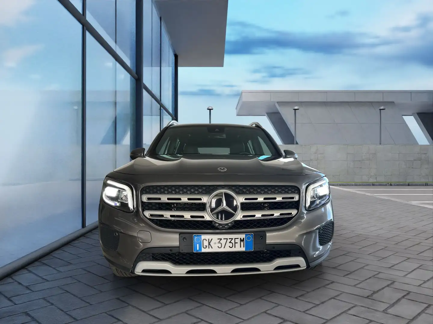 Mercedes-Benz GLB 200 GLB 200 d Automatic 4Matic Business Extra Grigio - 2