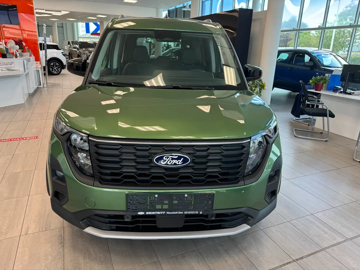 Ford Tourneo Courier 1.0 Ecoboost Active Automatik Grün - 2