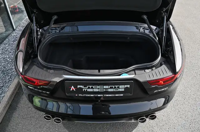 Jaguar F-Type view 8