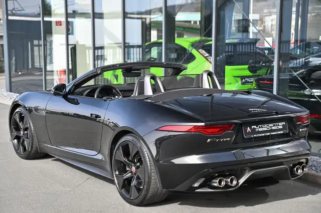 Jaguar F-Type view 5