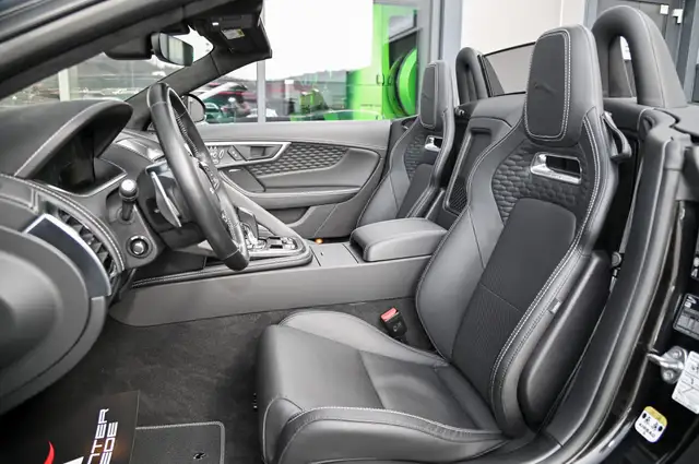 Jaguar F-Type view 12