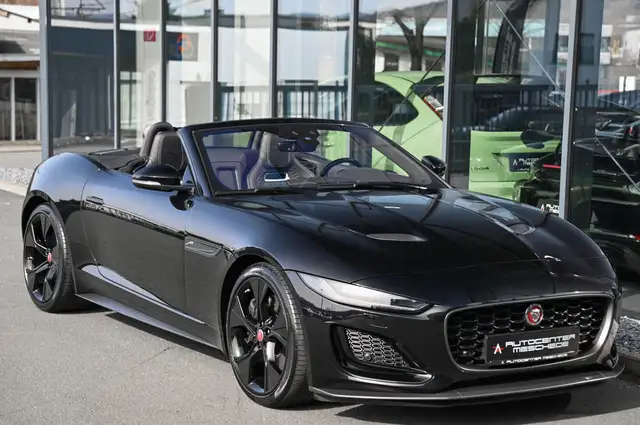 Jaguar F-Type view 3