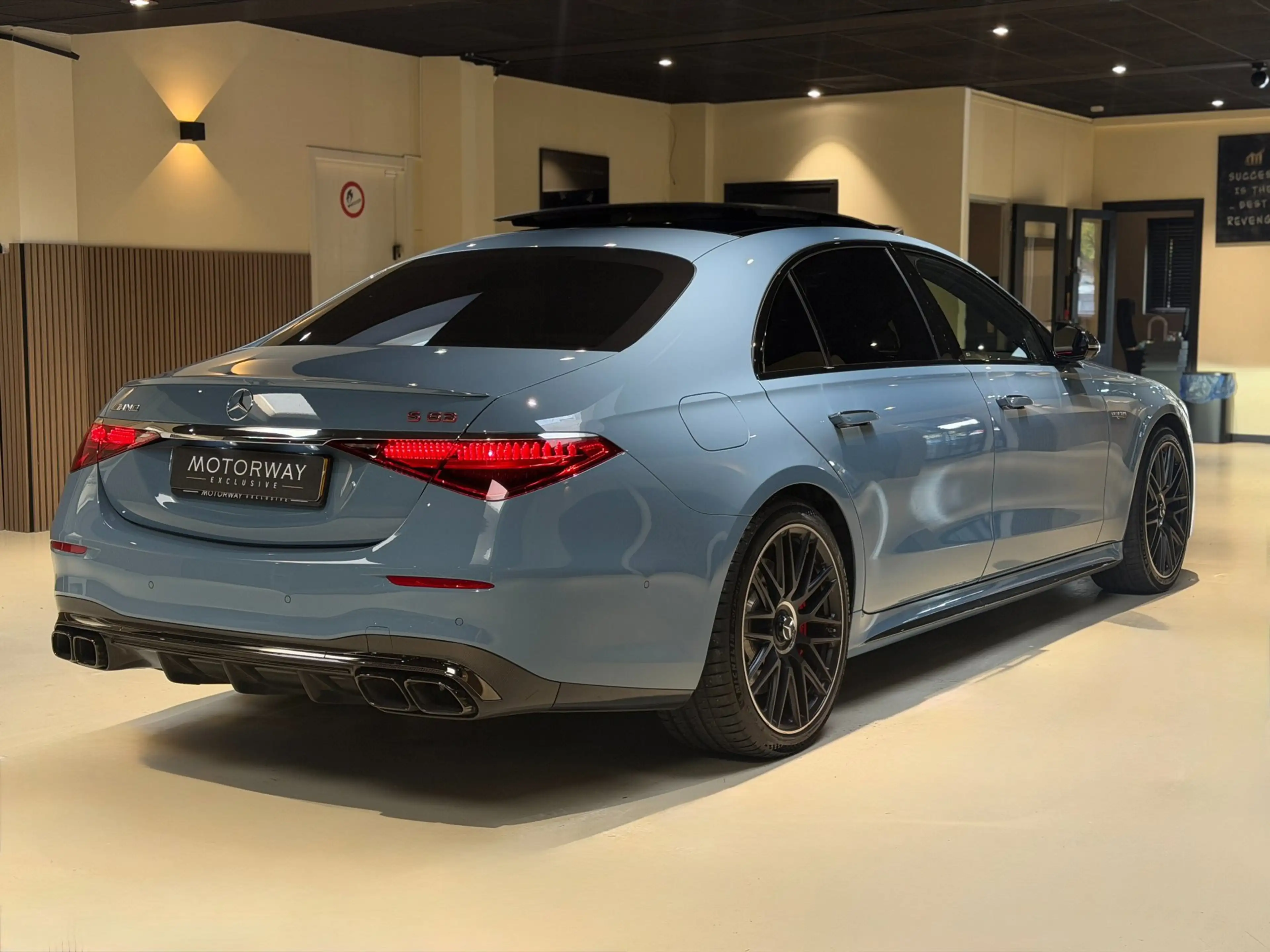 Mercedes-Benz S 63 AMG S E Performance|Pano|HUD|Keyless|360|4D Burmester| — photo 8