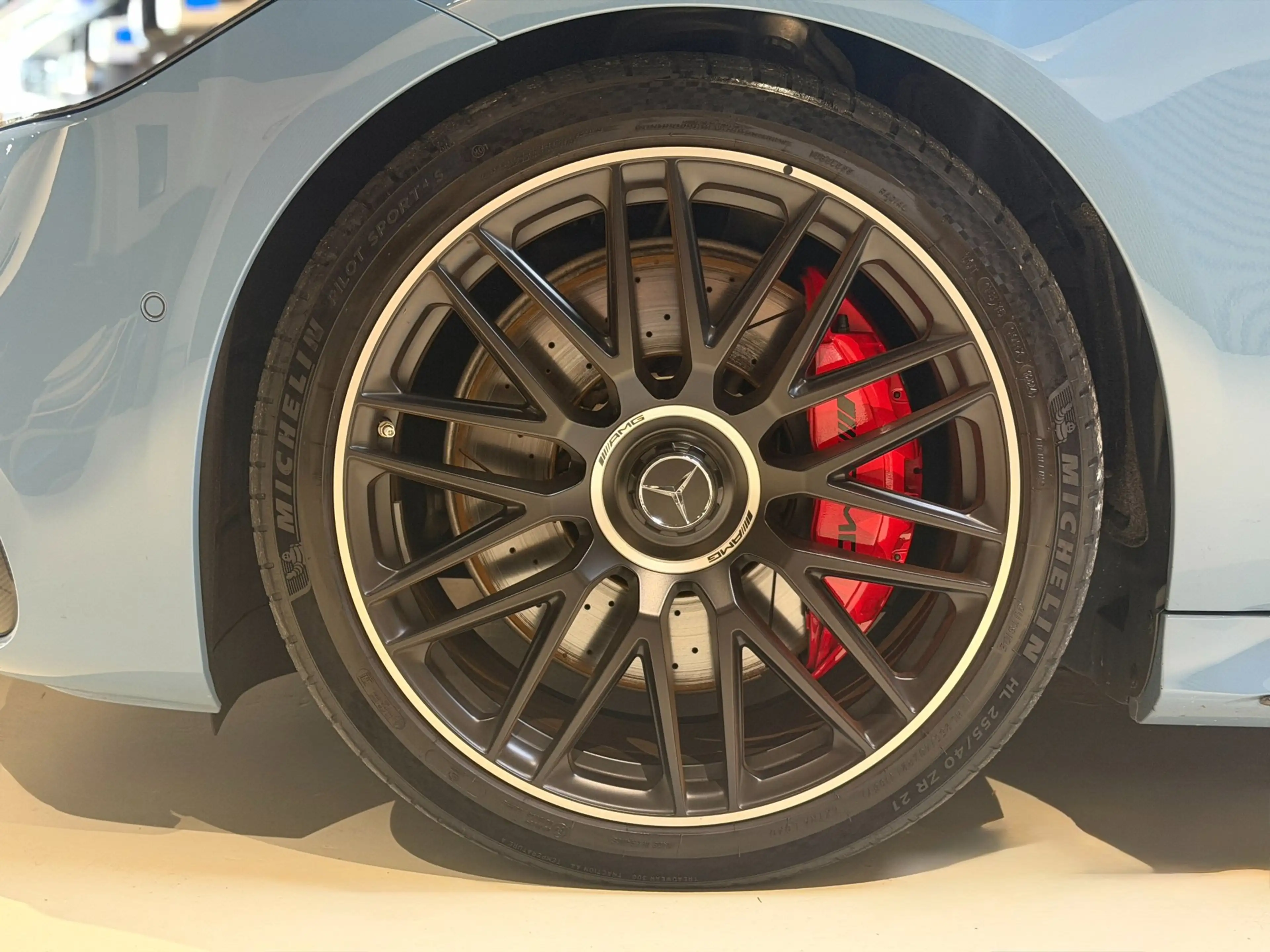 Mercedes-Benz S 63 AMG S E Performance|Pano|HUD|Keyless|360|4D Burmester| — photo 13