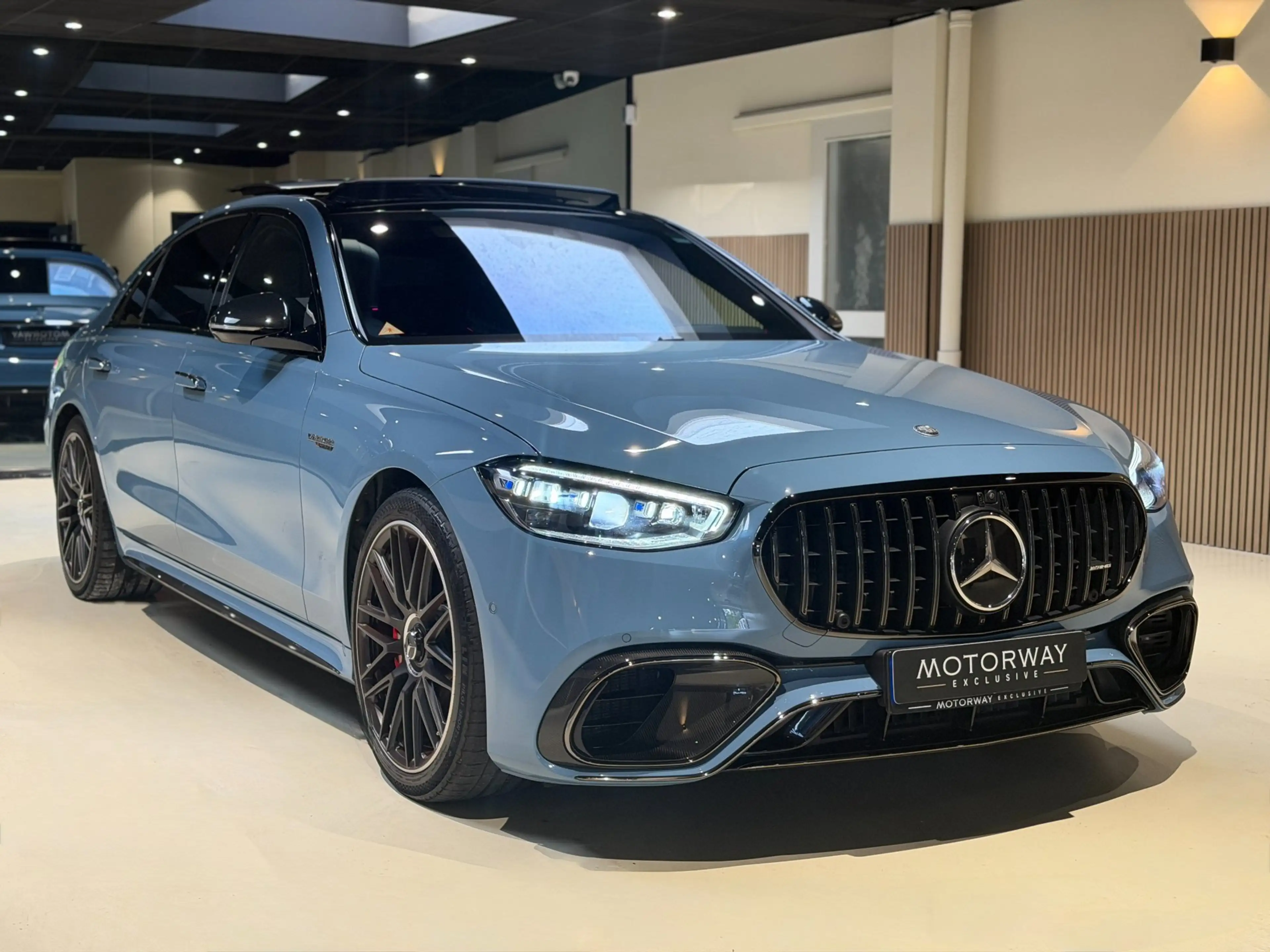Mercedes-Benz S 63 AMG S E Performance|Pano|HUD|Keyless|360|4D Burmester| — photo 10