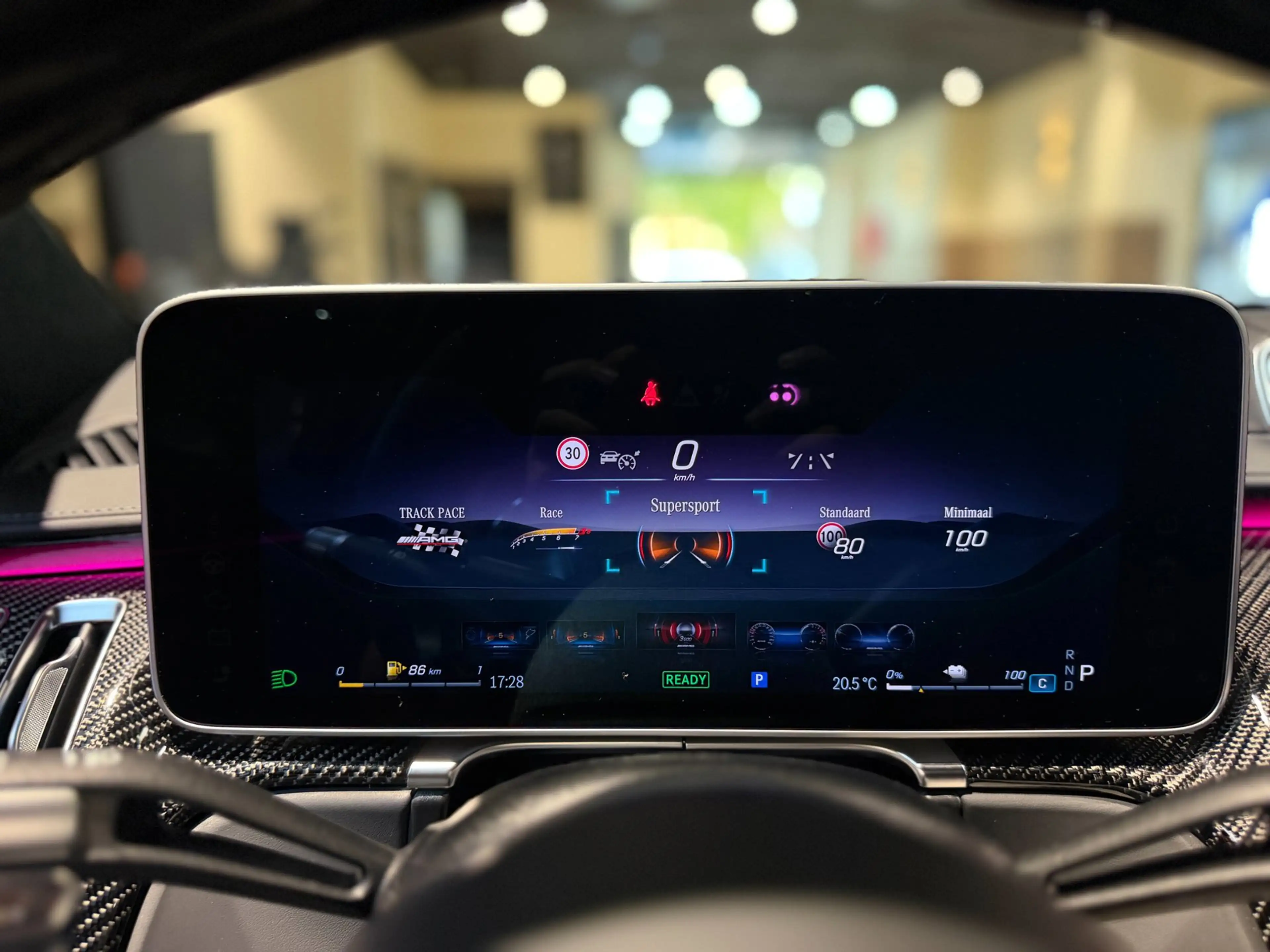 Mercedes-Benz S 63 AMG S E Performance|Pano|HUD|Keyless|360|4D Burmester| — photo 42