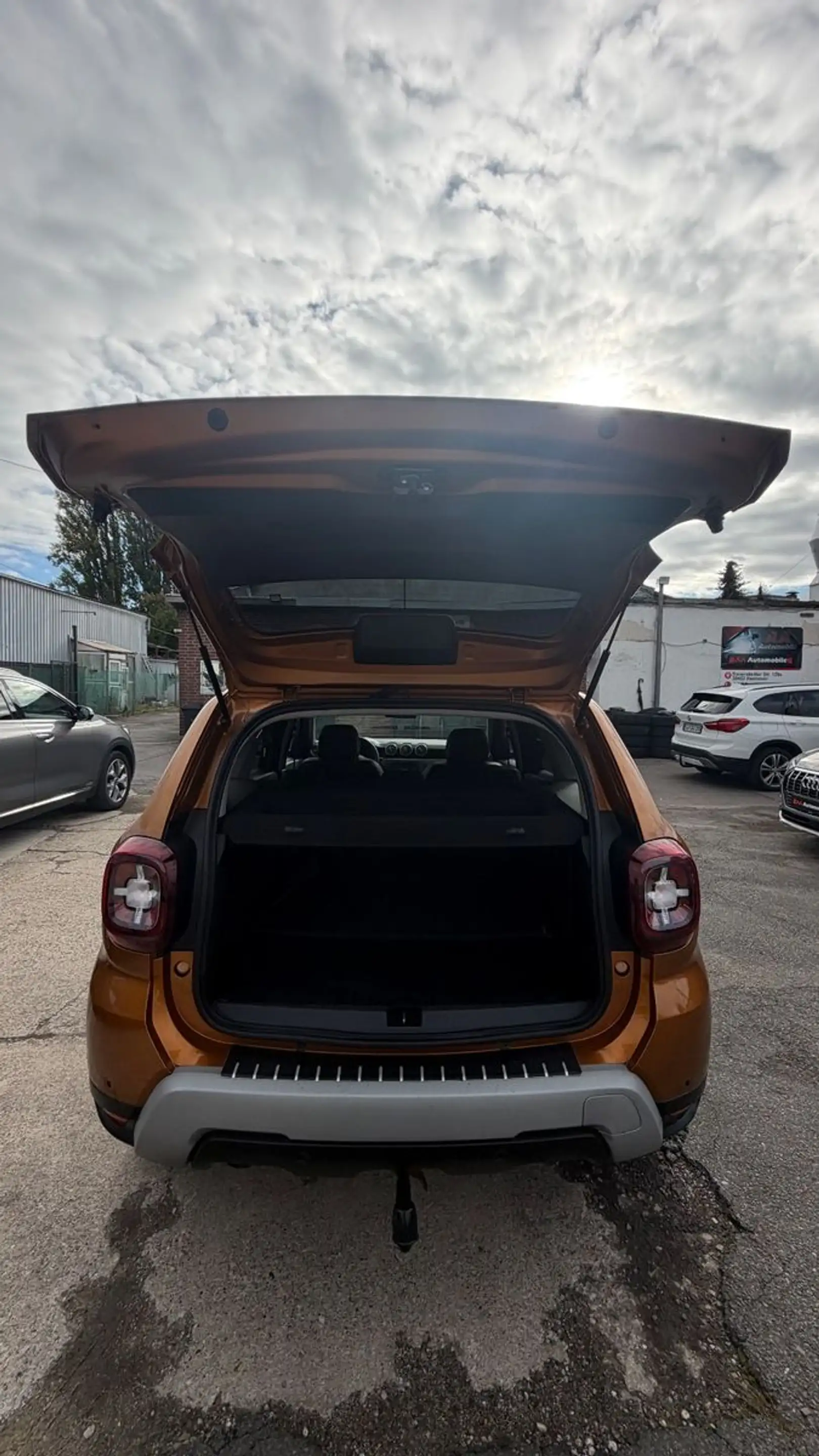 Dacia Duster II Prestige 4WD Leder/Navi/360 Kamera — photo 5