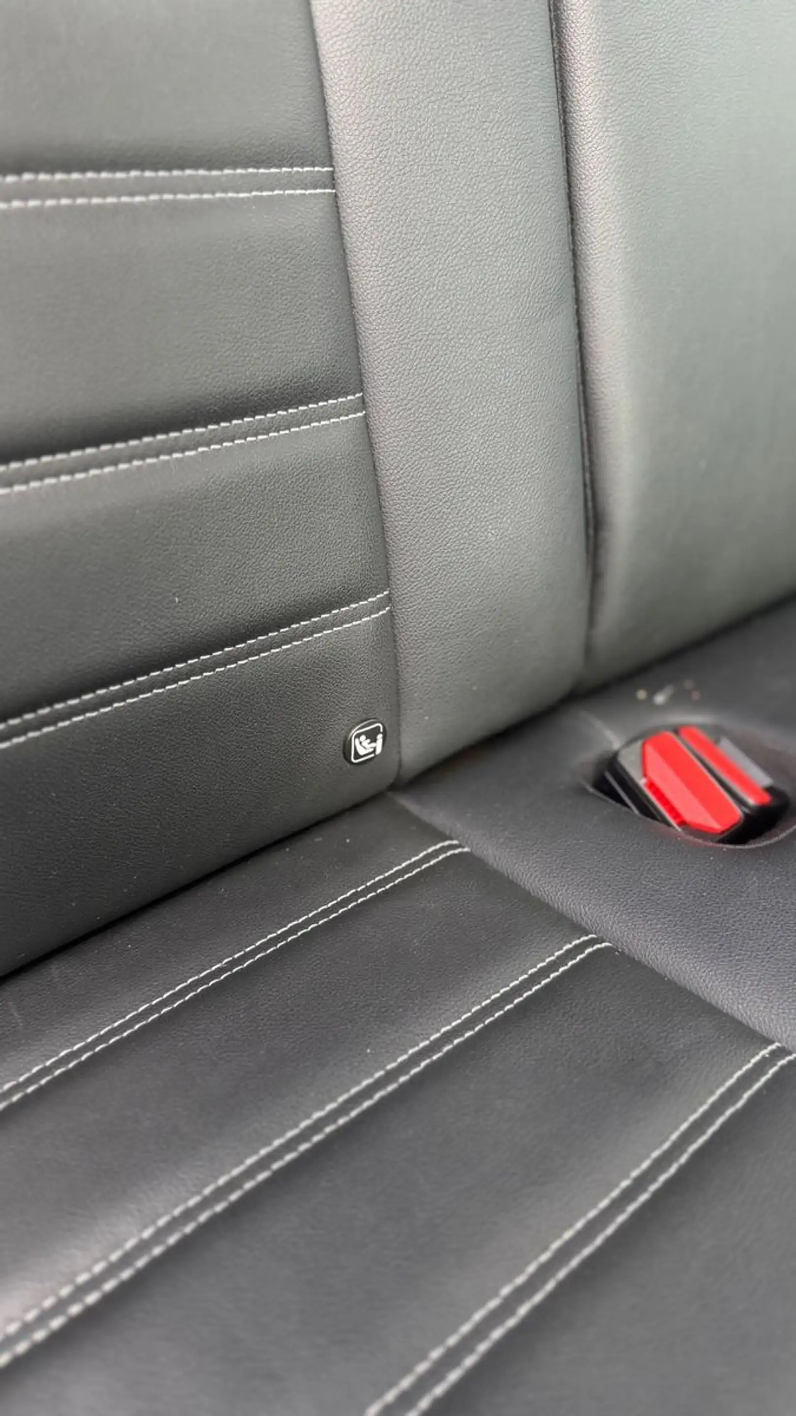 Dacia Duster II Prestige 4WD Leder/Navi/360 Kamera — photo 15