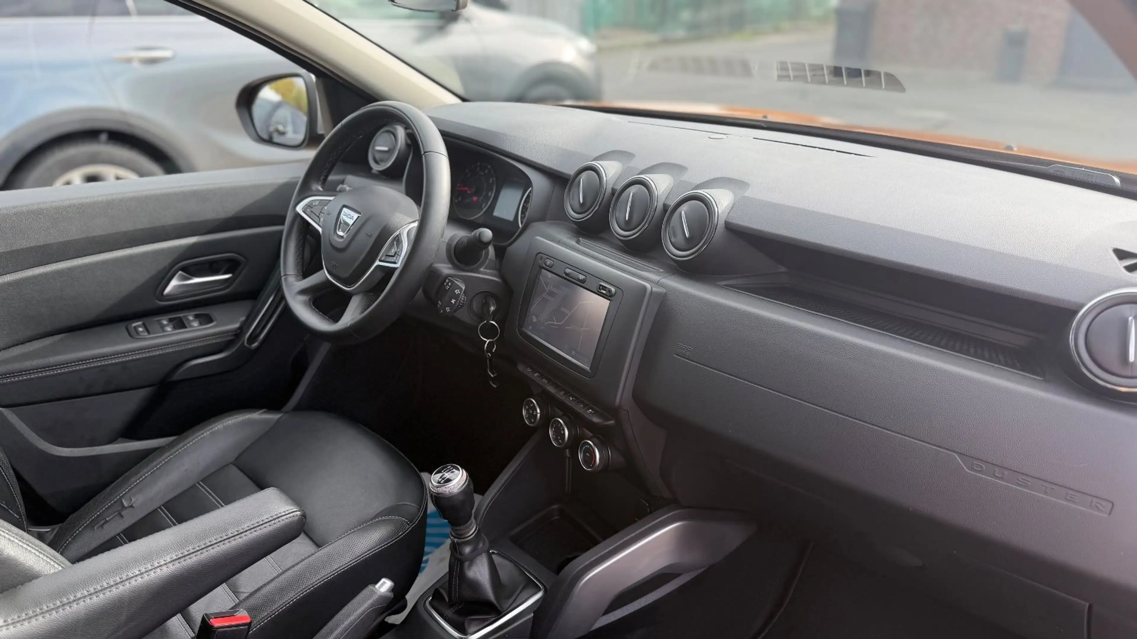 Dacia Duster II Prestige 4WD Leder/Navi/360 Kamera — photo 3