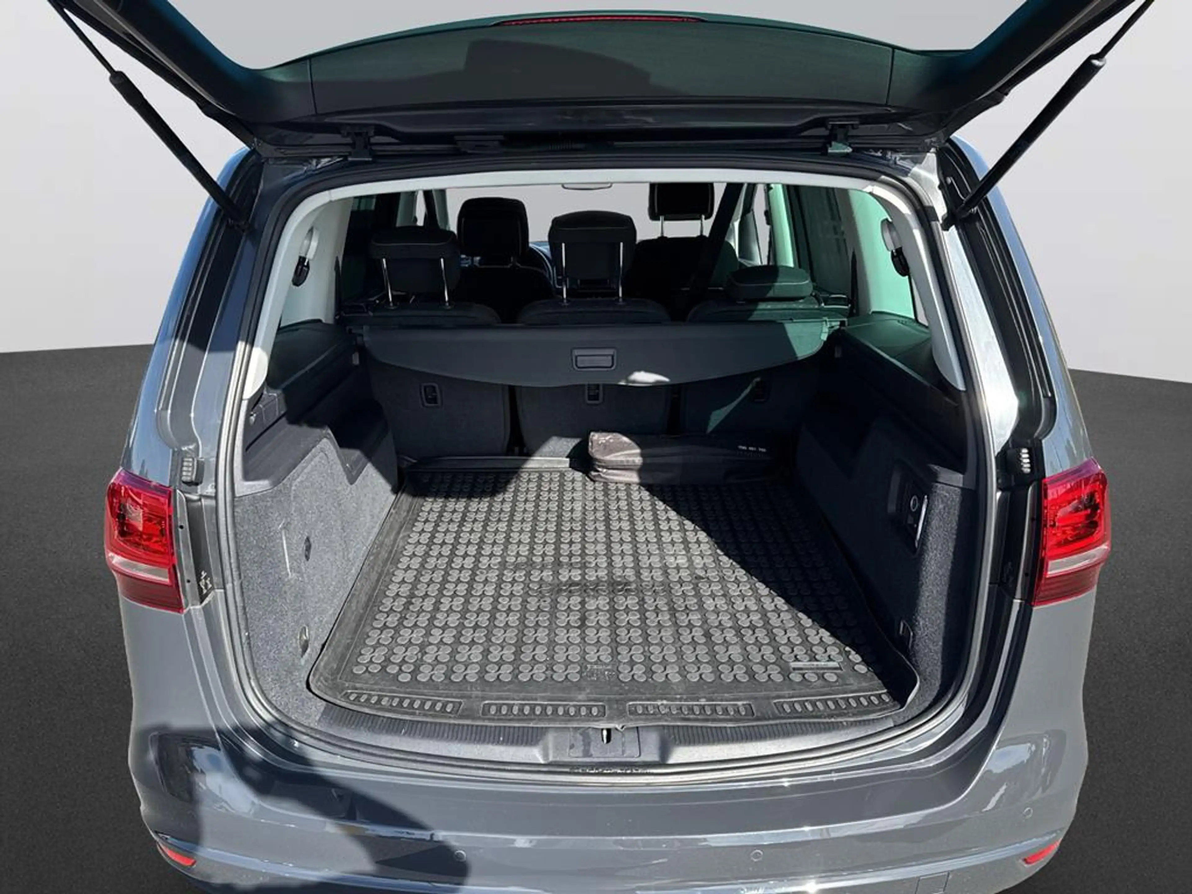 Volkswagen Sharan 2.0 TDI (7 Sitze) Join — photo 9