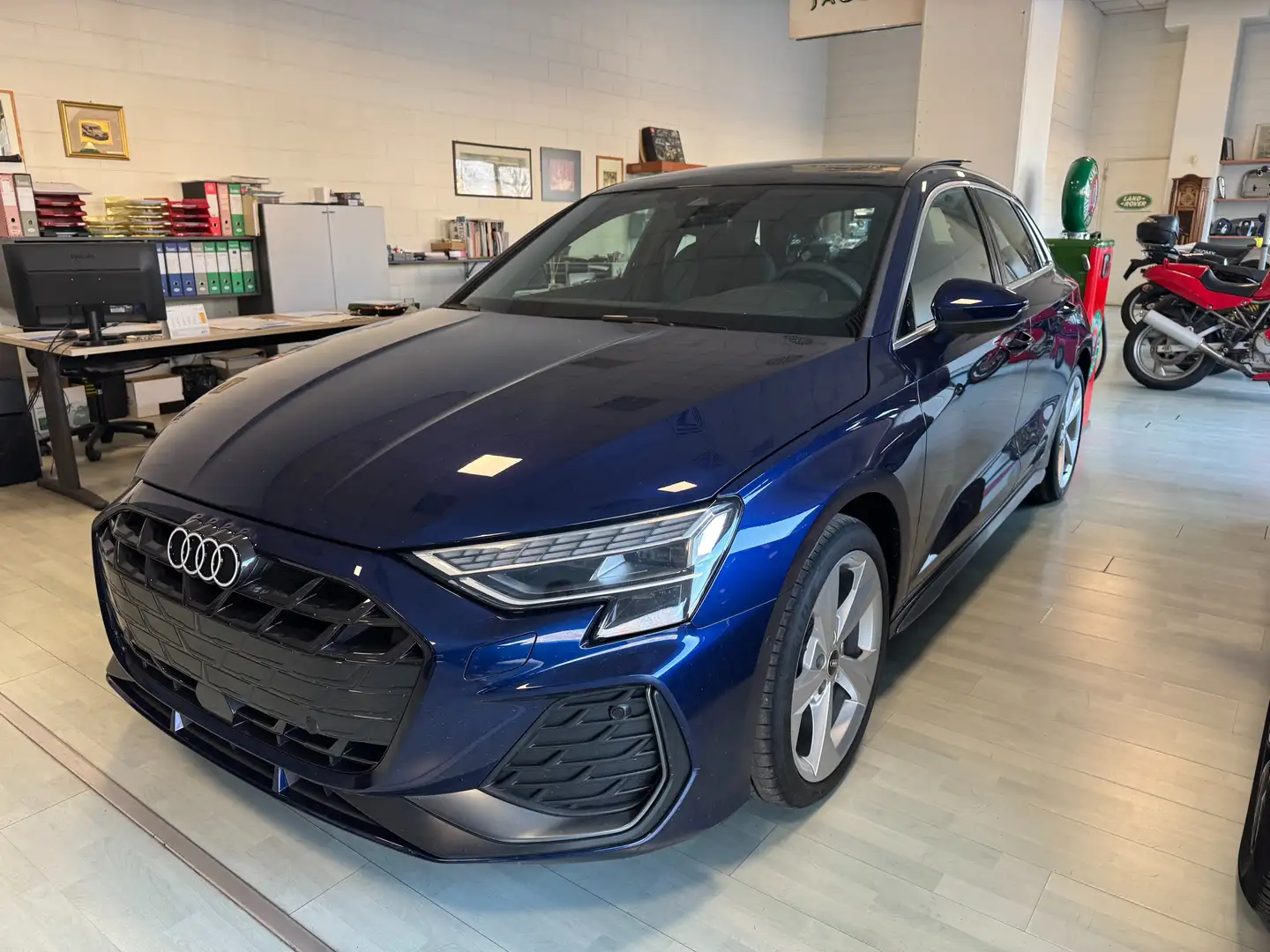 Audi A3 SPB 35Tdi Km0 SLine Matrix Tetto18"Sonos-28%sconto Blau - 1
